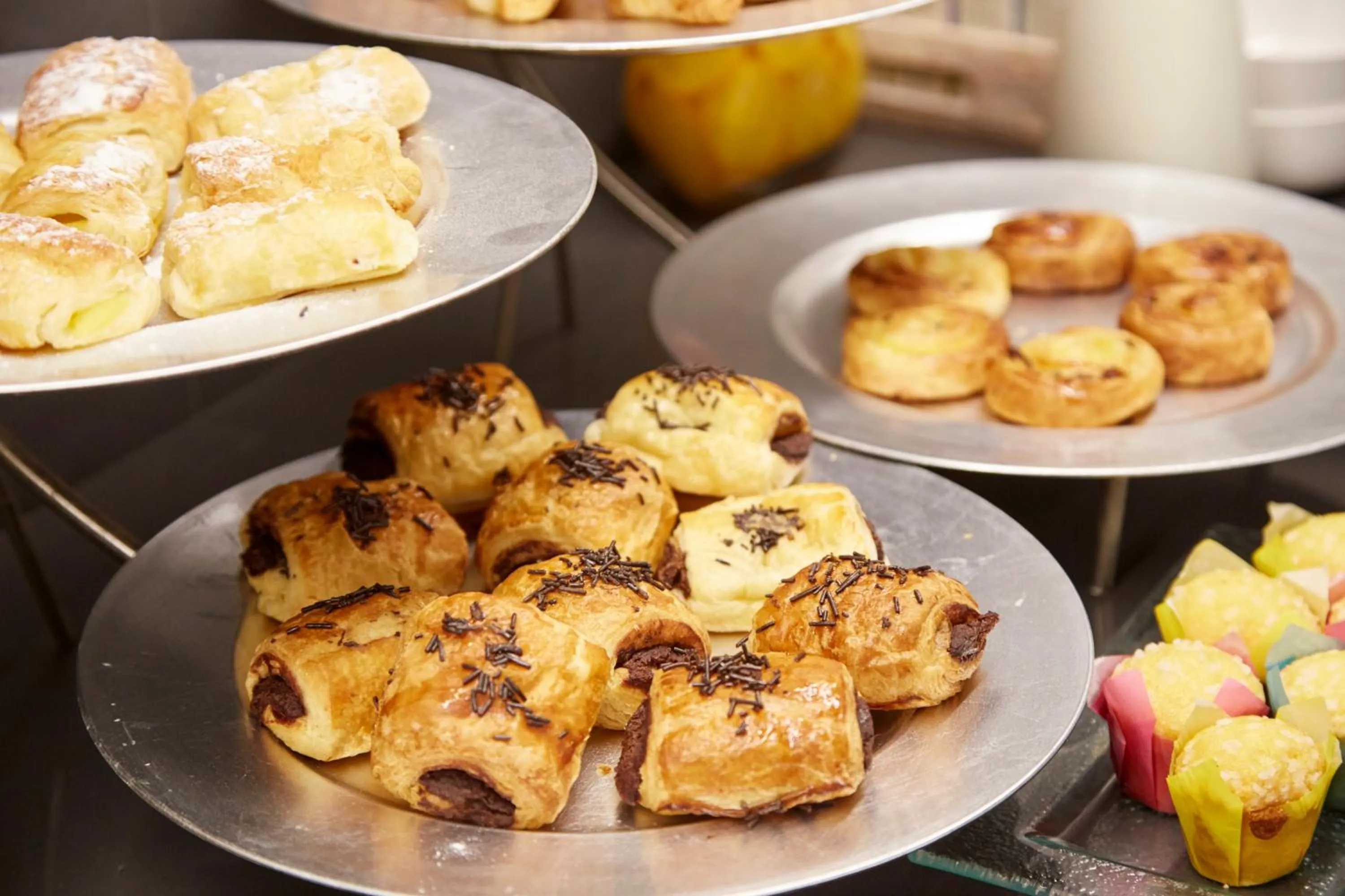 Buffet breakfast in HOTEL ARRiZUL CONGRESS