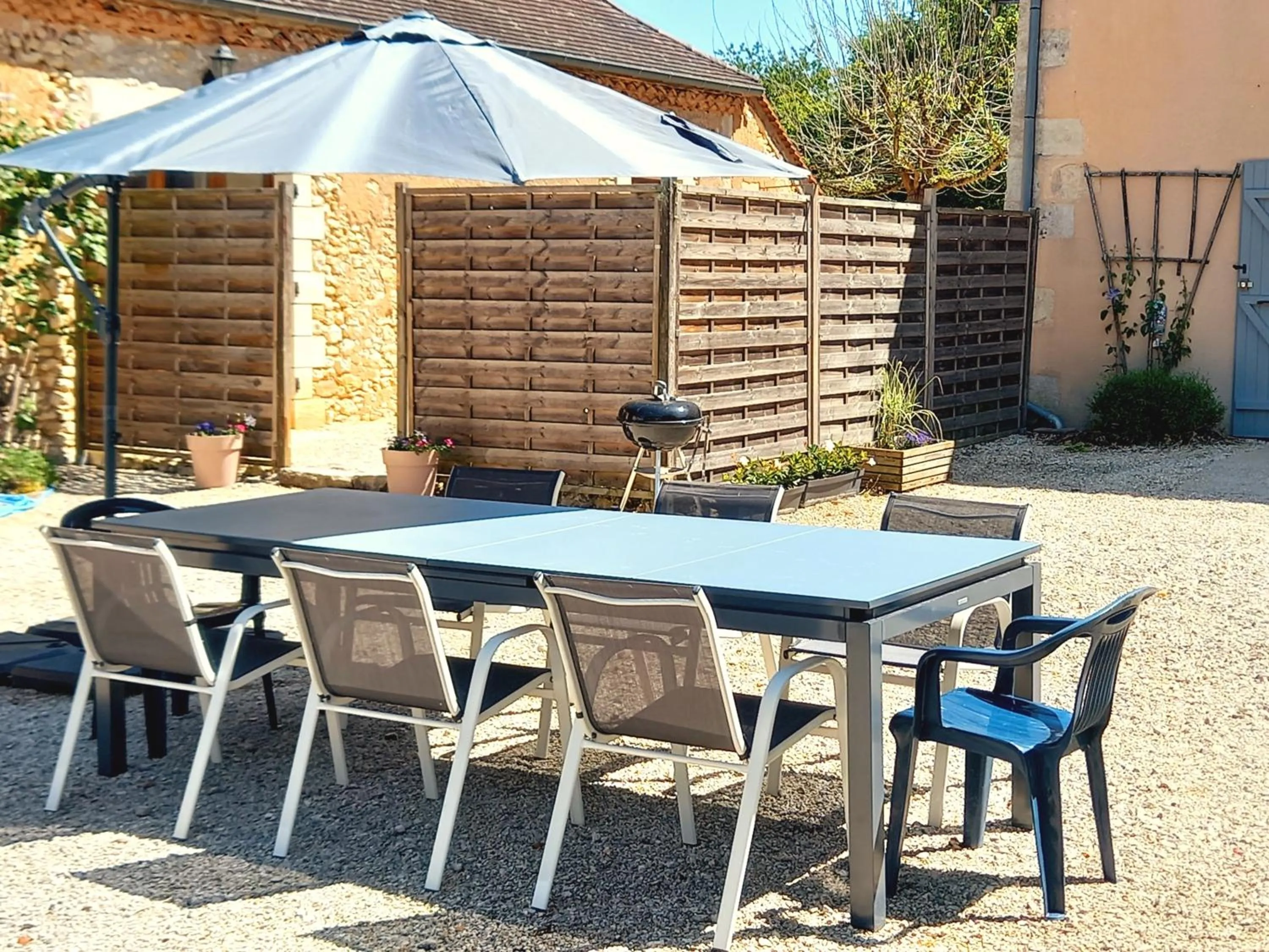 Garden in Au pays de Jacquou : Chambre d’hôtes et table d’hôtes