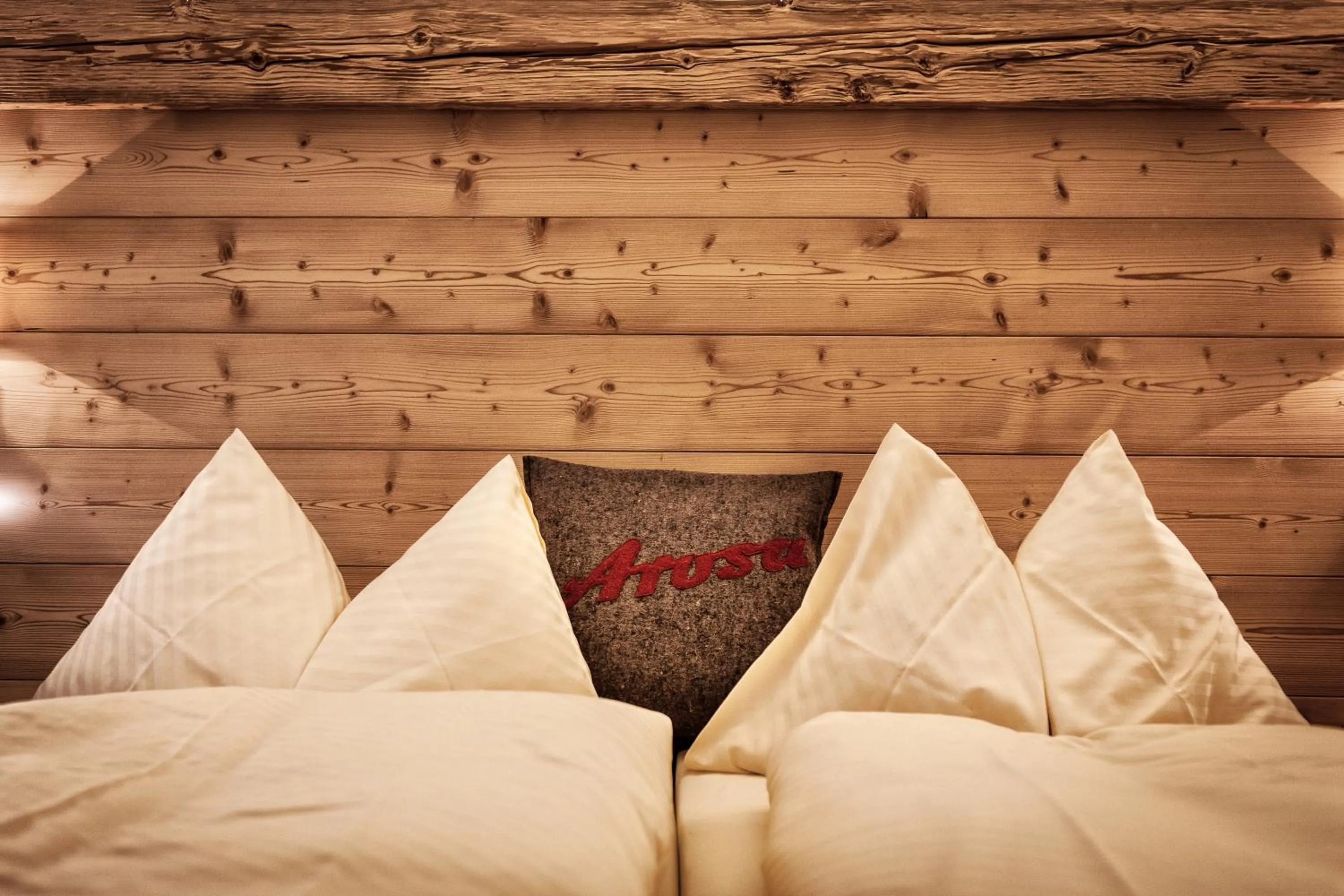 Decorative detail, Bed in AlpinArosa