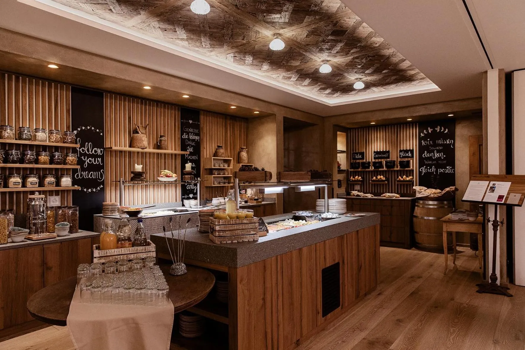 Breakfast in AlpinArosa