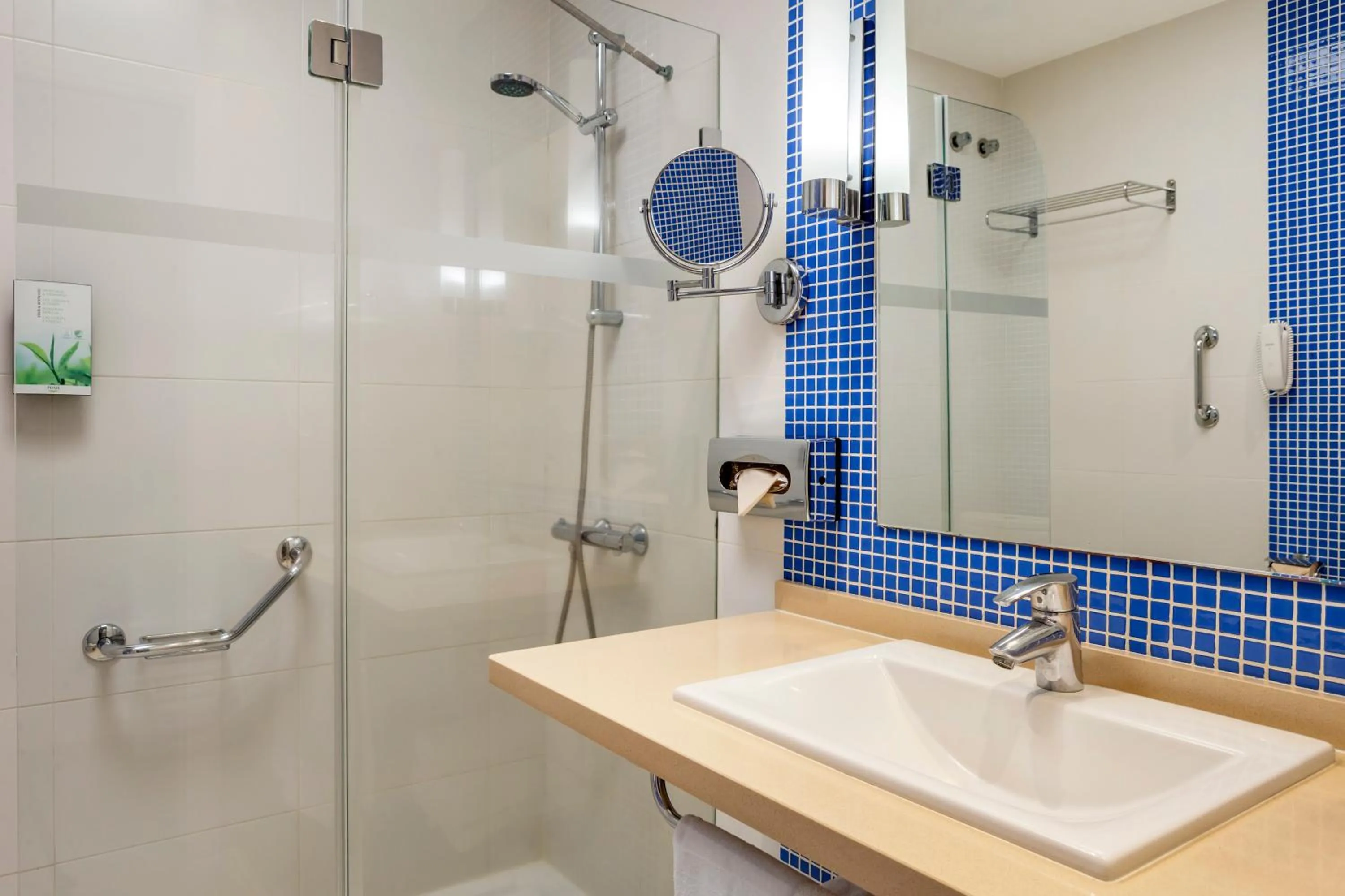 Bathroom in Club Cala Blanca