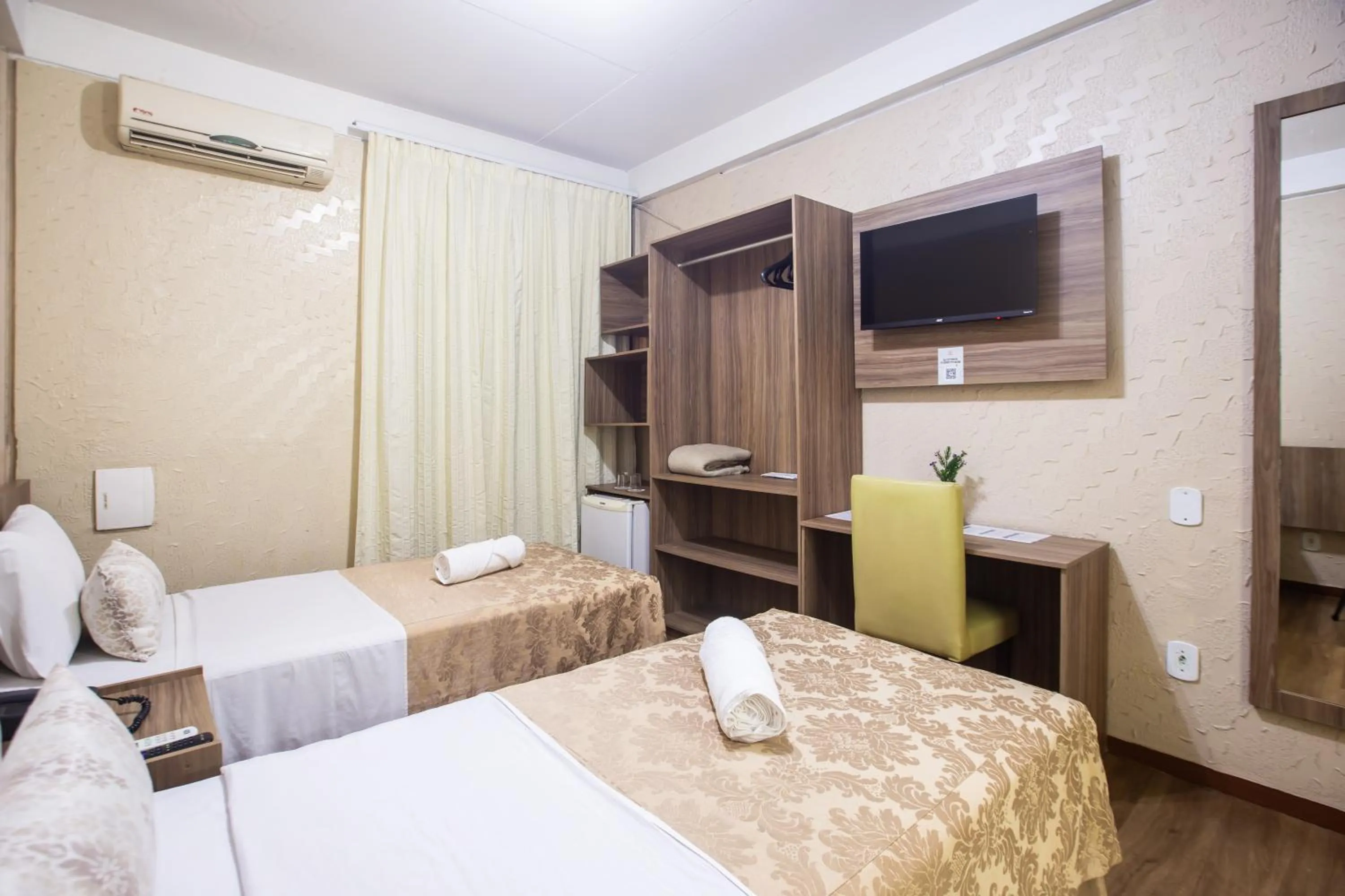 Bed in Amuarama Hotel