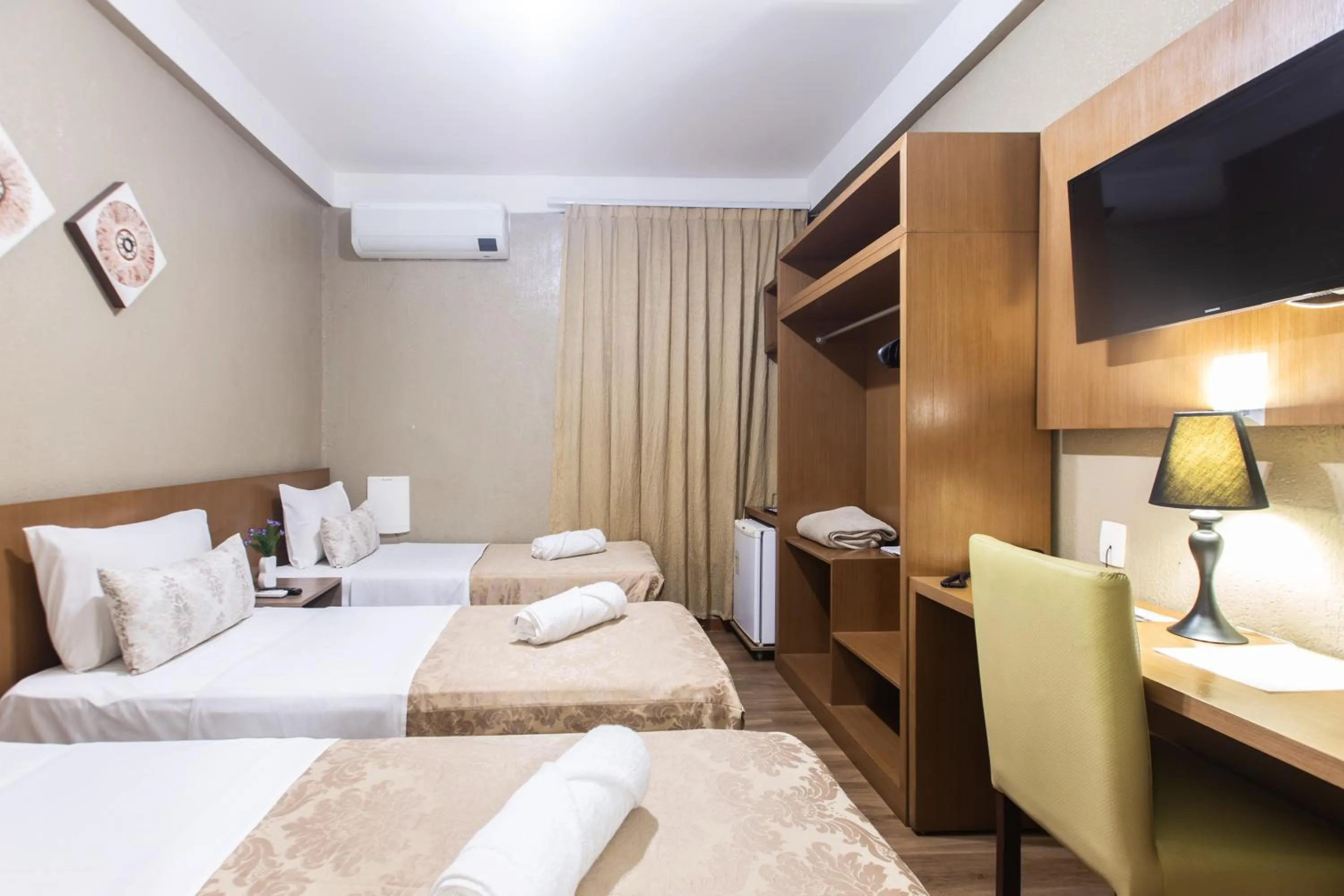 Bed in Amuarama Hotel