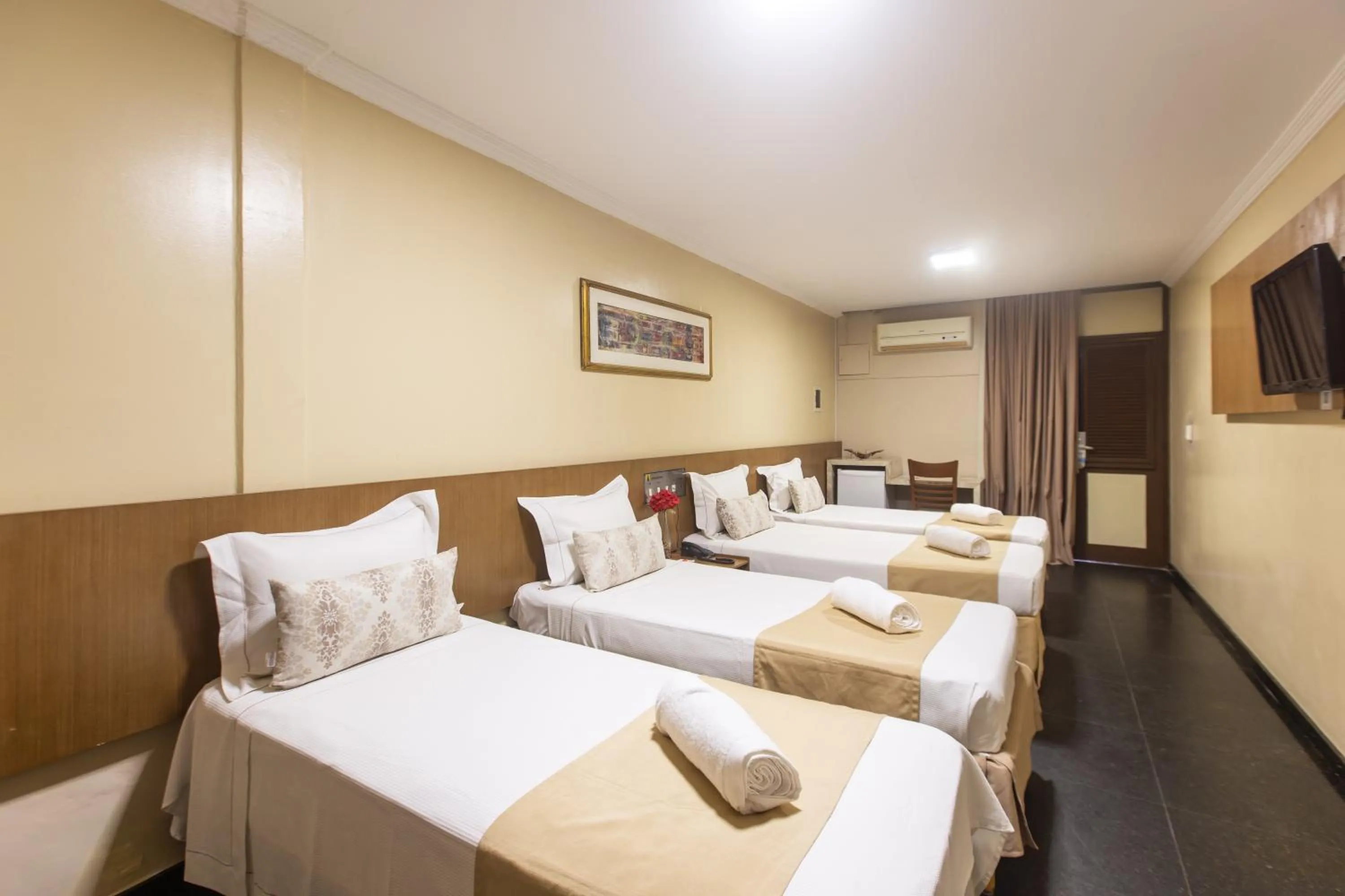 Bed in Amuarama Hotel