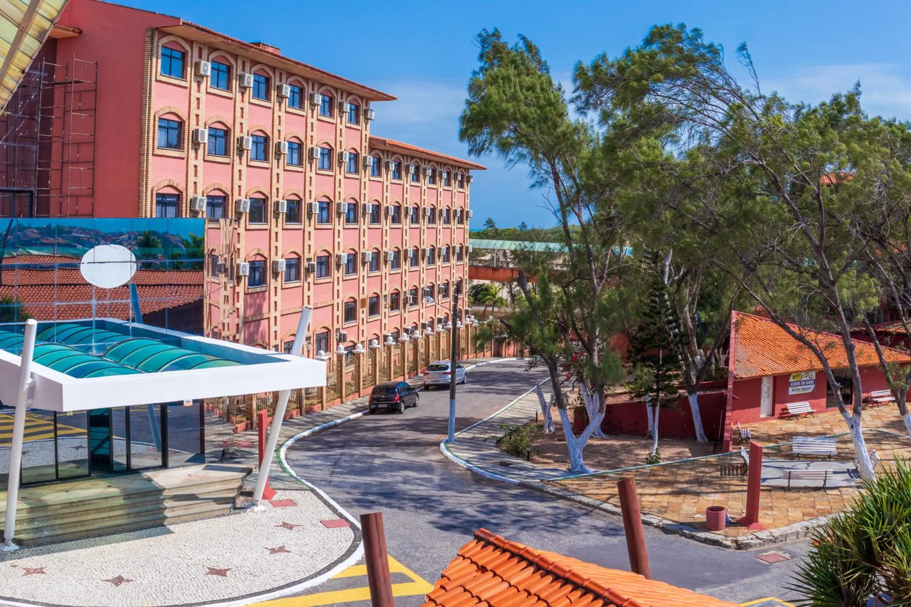 Property building in Porto d'Aldeia Hotel by Castelo Itaipava