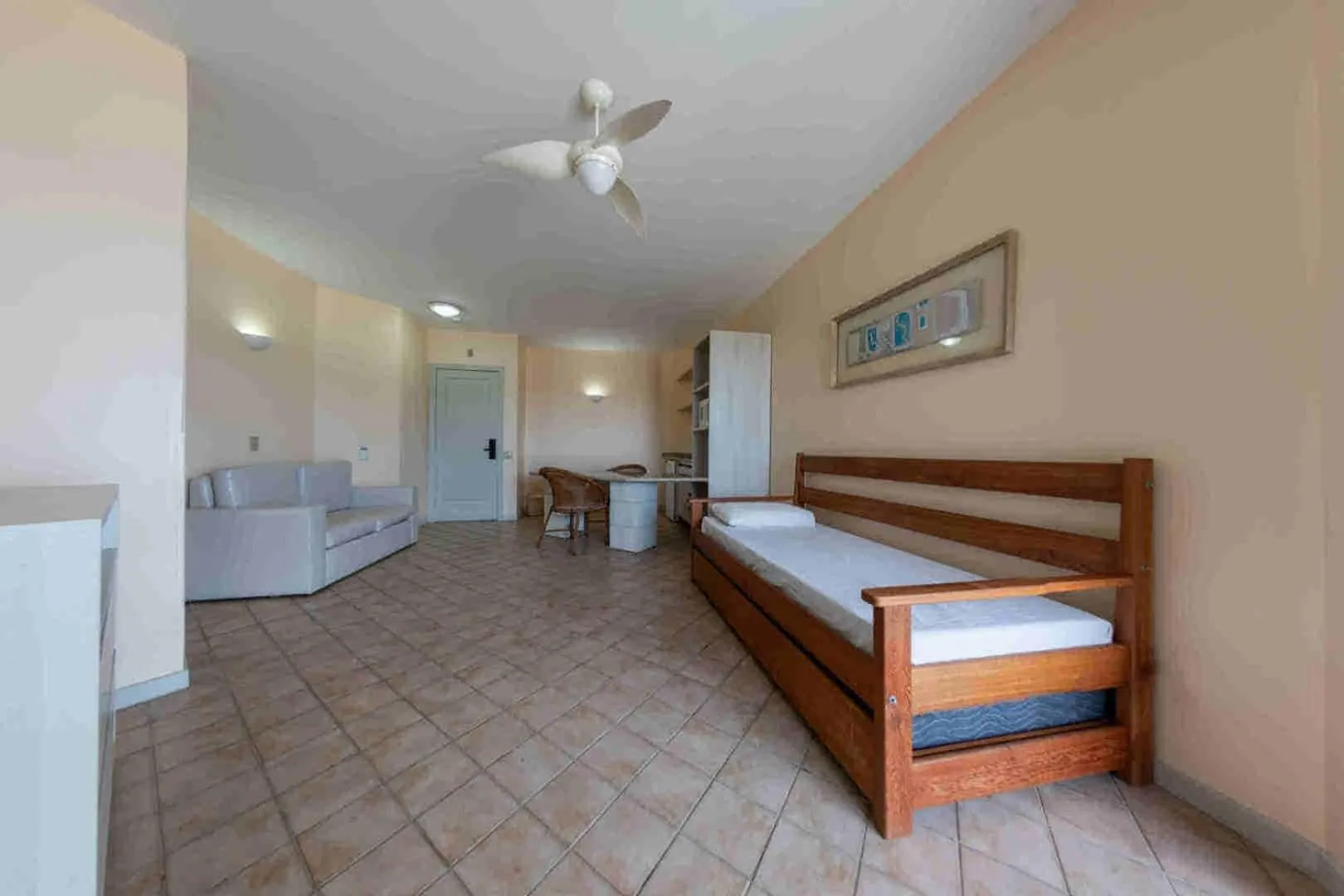 Bed in Ingleses Praia Hotel