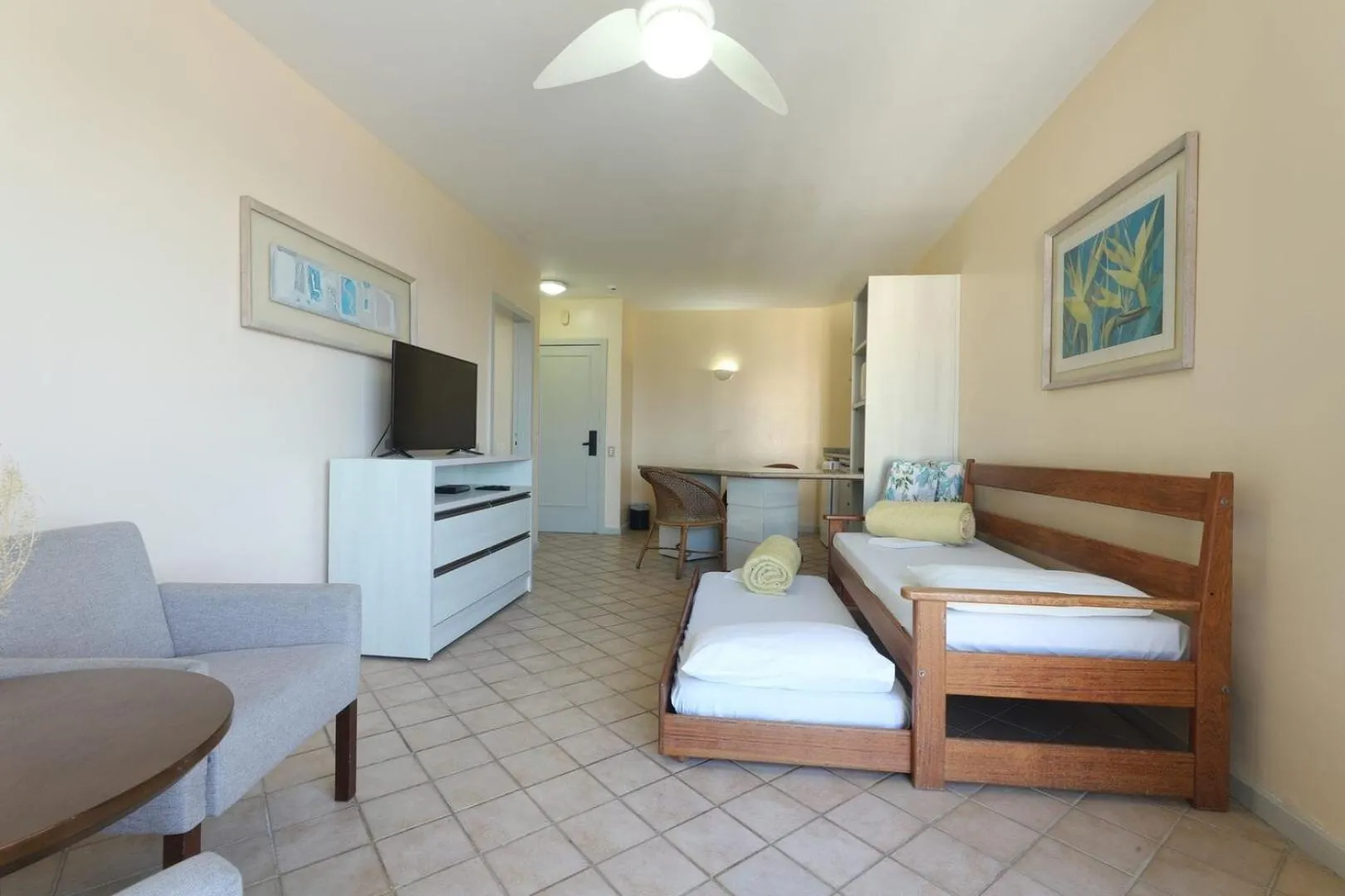 Bed in Ingleses Praia Hotel