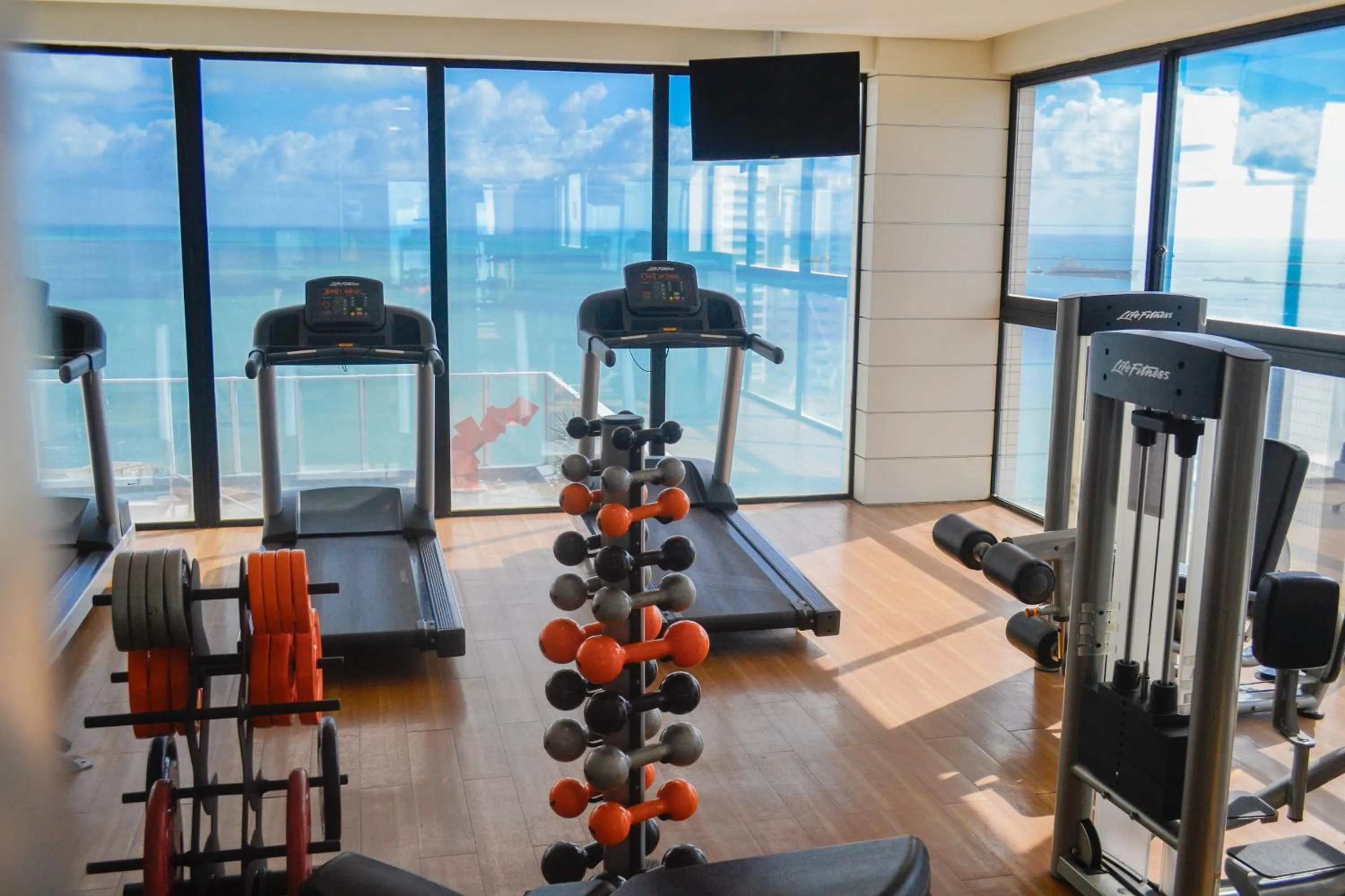 Fitness centre/facilities in Seara Praia Hotel