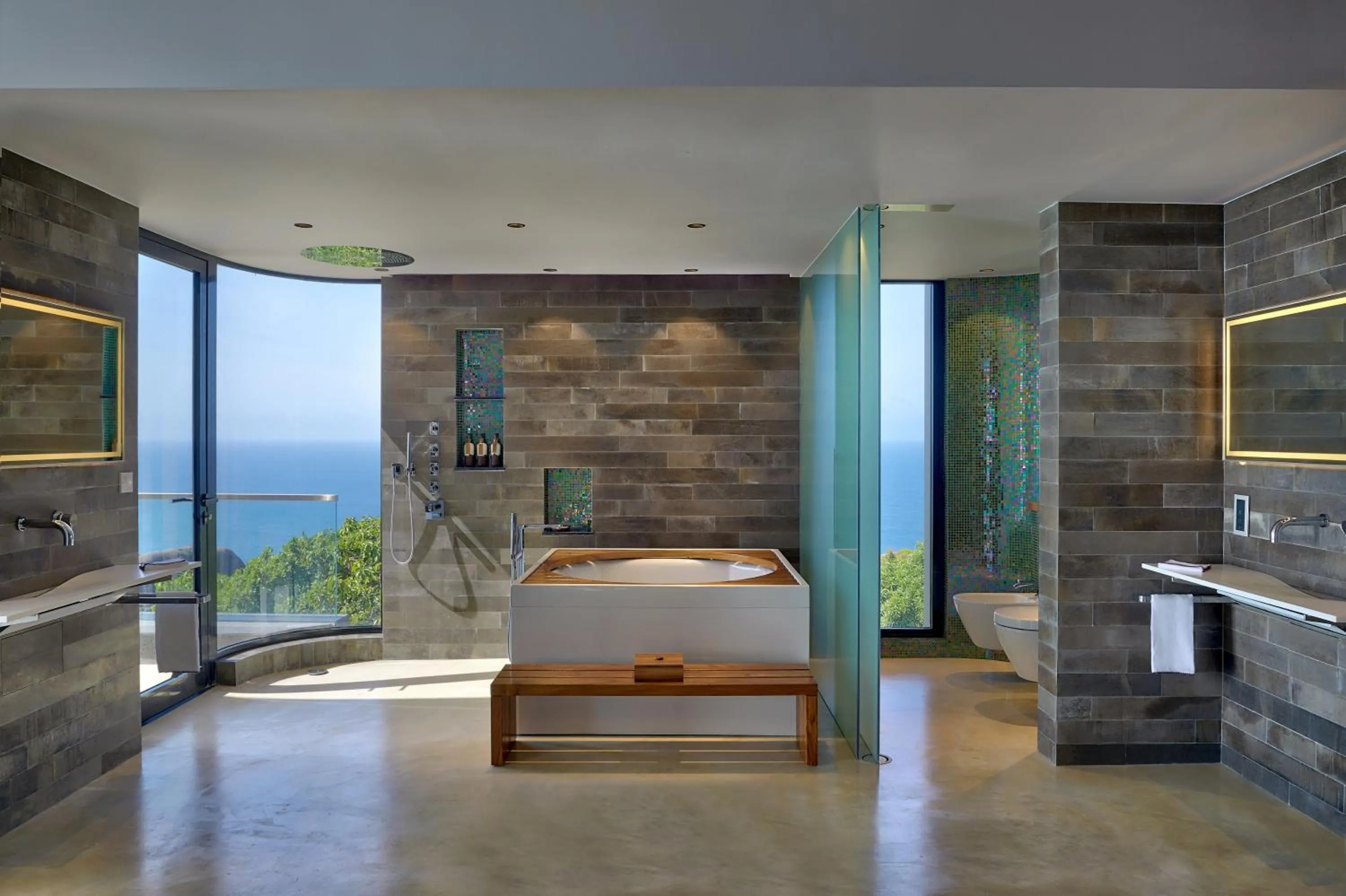 Toilet, Bed in Six Senses Zil Pasyon, Seychelles
