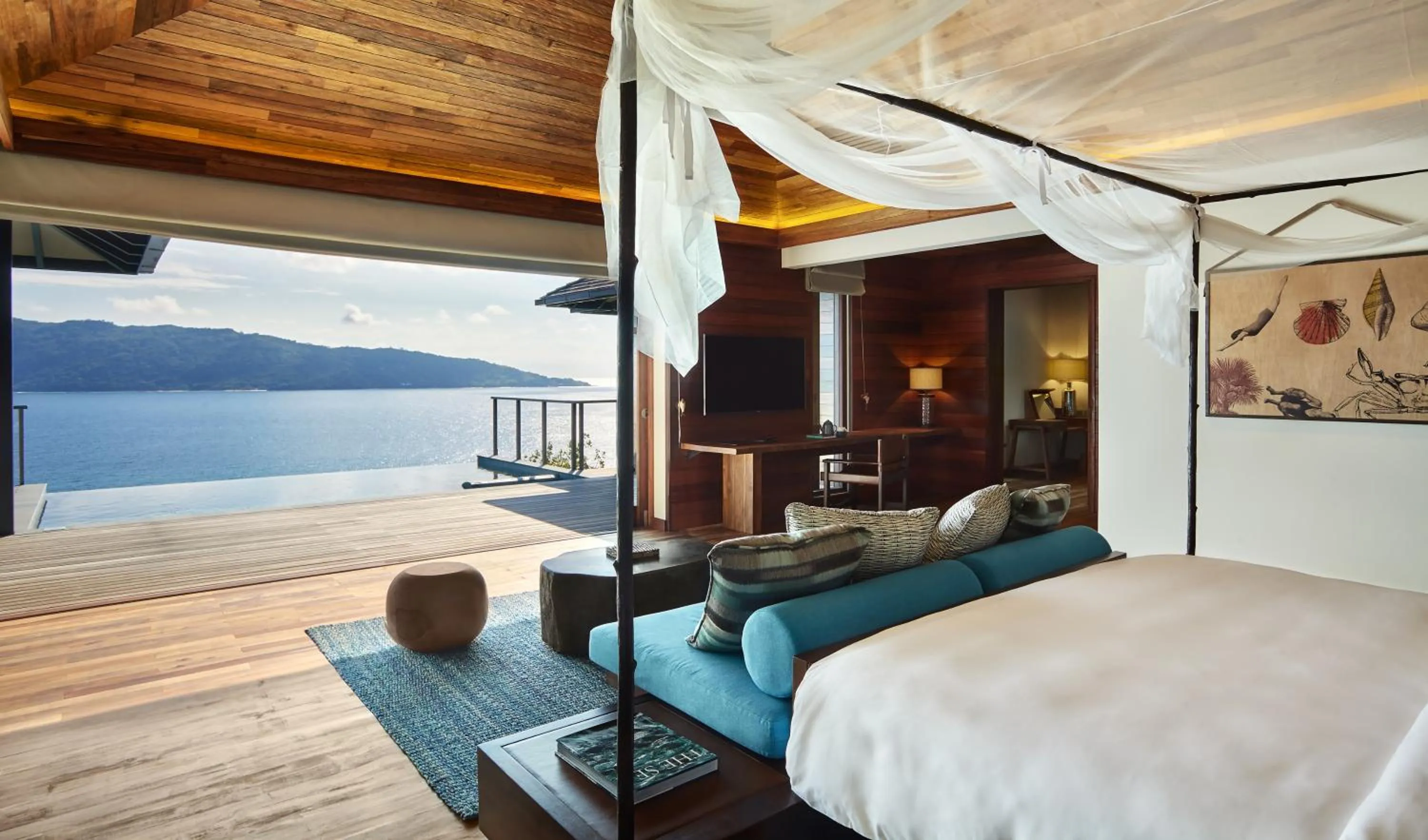 Bed in Six Senses Zil Pasyon, Seychelles