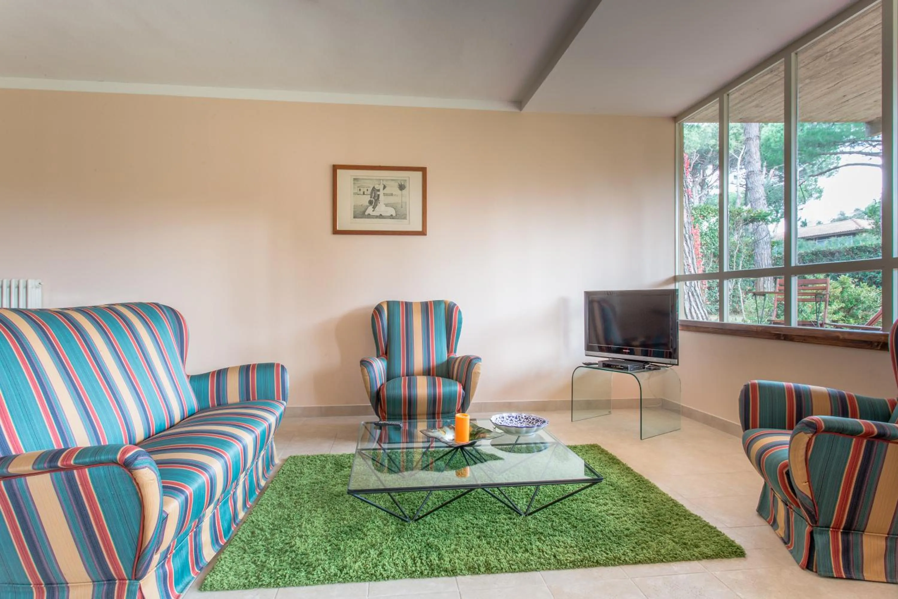 Communal lounge/ TV room in Comfort Zone