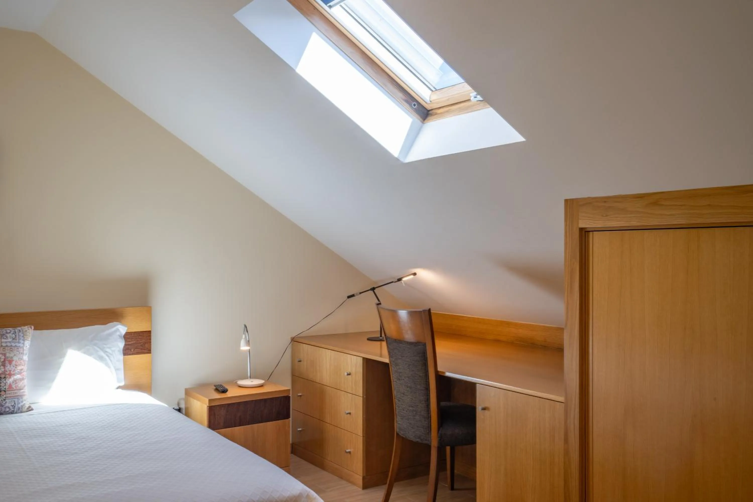 Bedroom, Bed in B&B Pensão Avenida