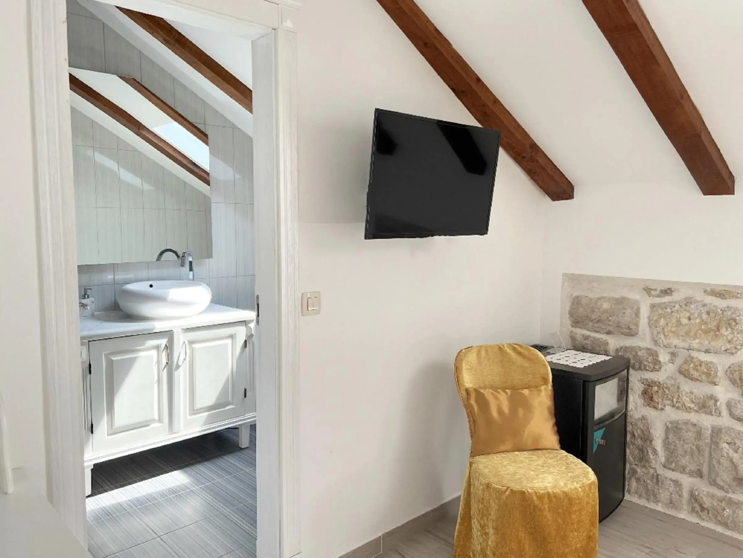 Superior Double or Twin Room with City View in Bed&Breakfast Sorgo Palace Superior Double or Twin Room with City View in Bed&Breakfast Sorgo Palace