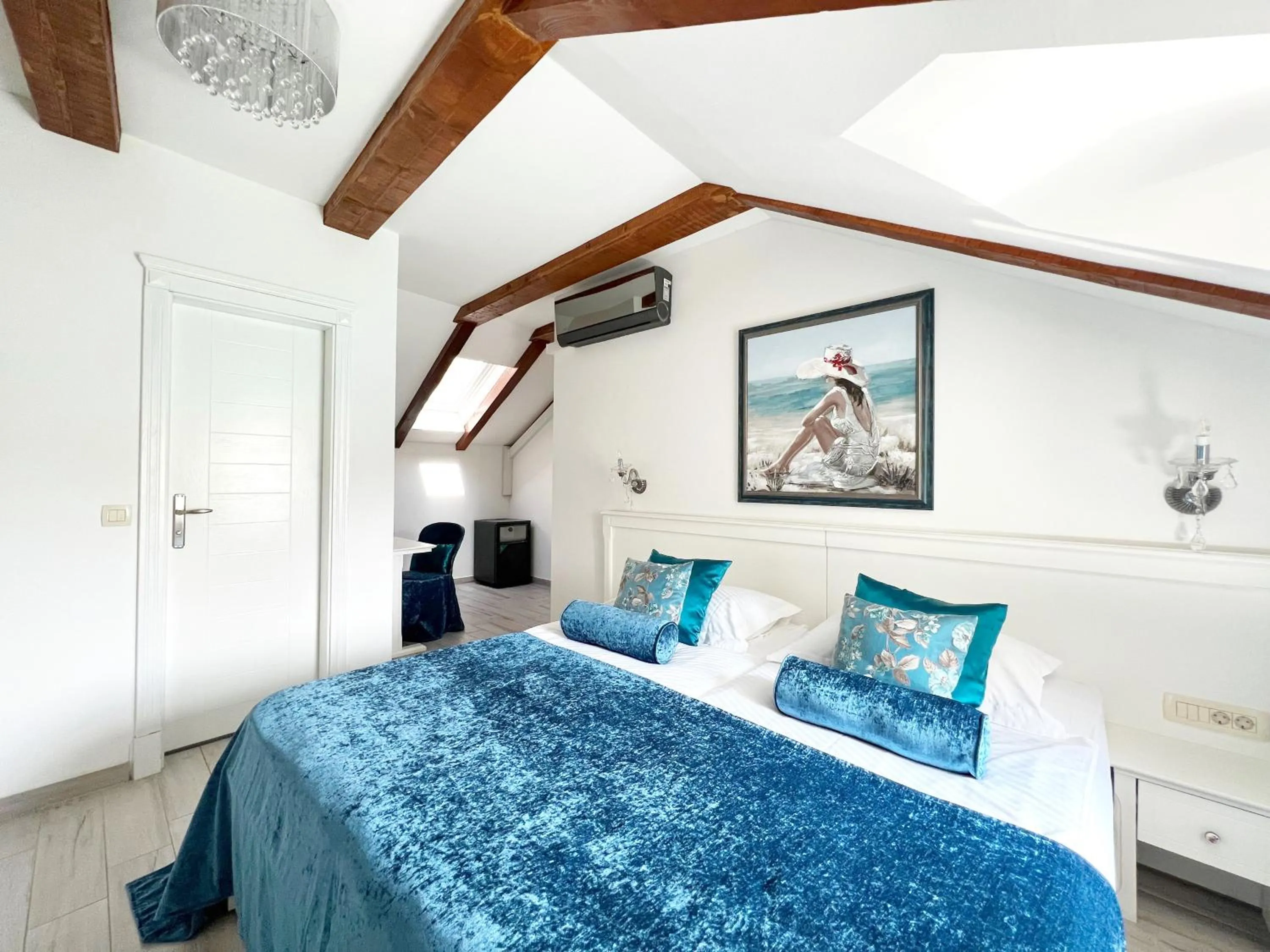 Deluxe Double or Twin Room with City View in Bed&Breakfast Sorgo Palace