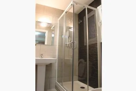 Bathroom in Hostal Solimar