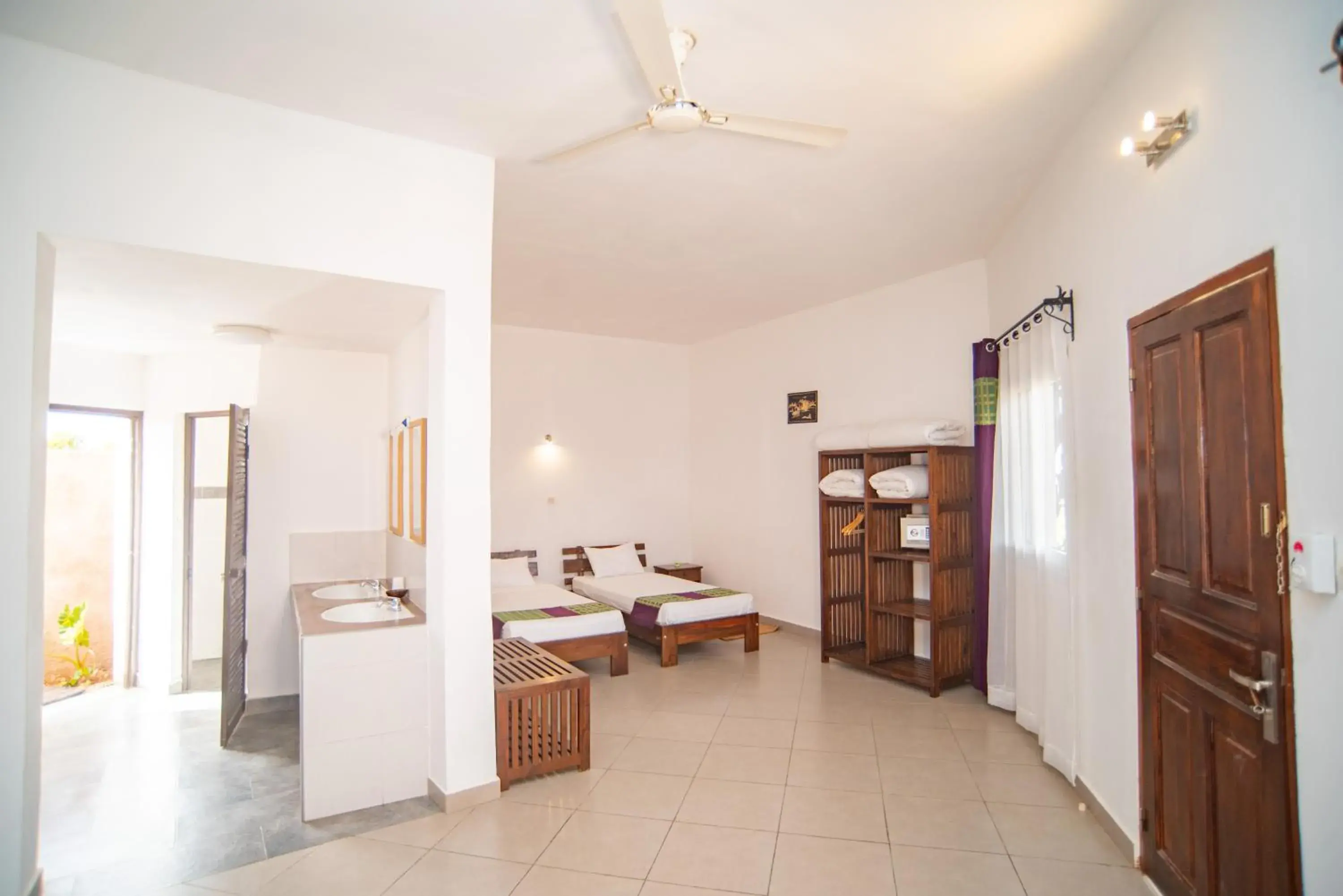 Standard Quadruple Room in HOTEL H1 ISALO Standard Quadruple Room in HOTEL H1 ISALO