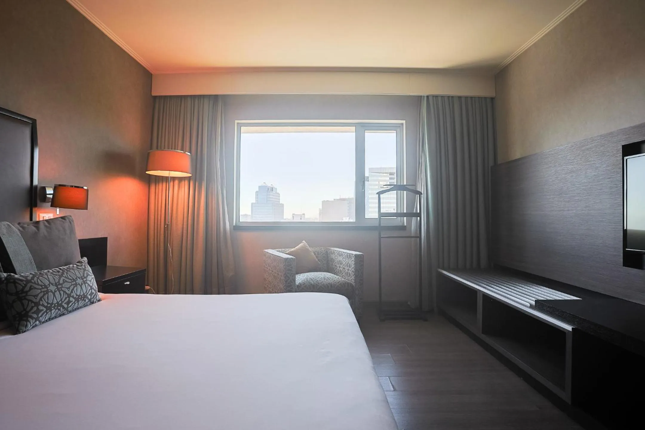 Bed in Mercure Santiago Centro