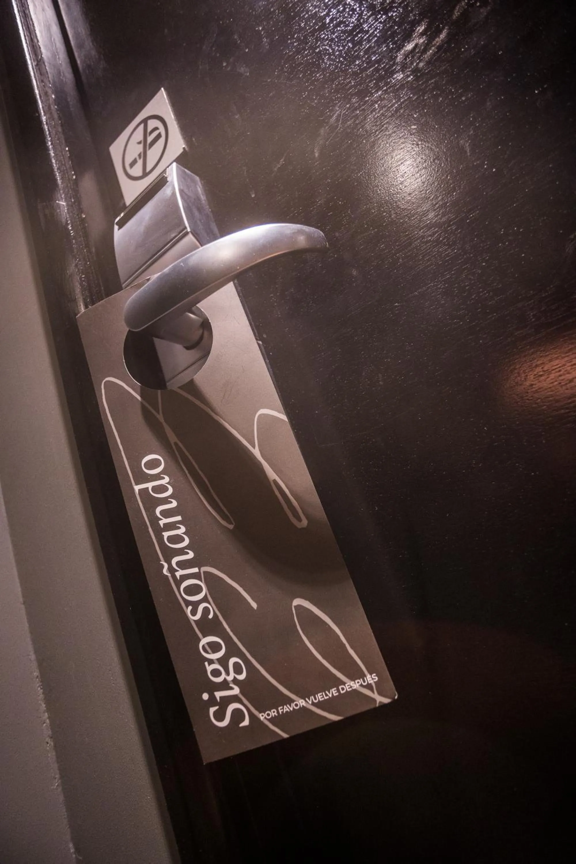 Logo/Certificate/Sign in Mercure Santiago Centro