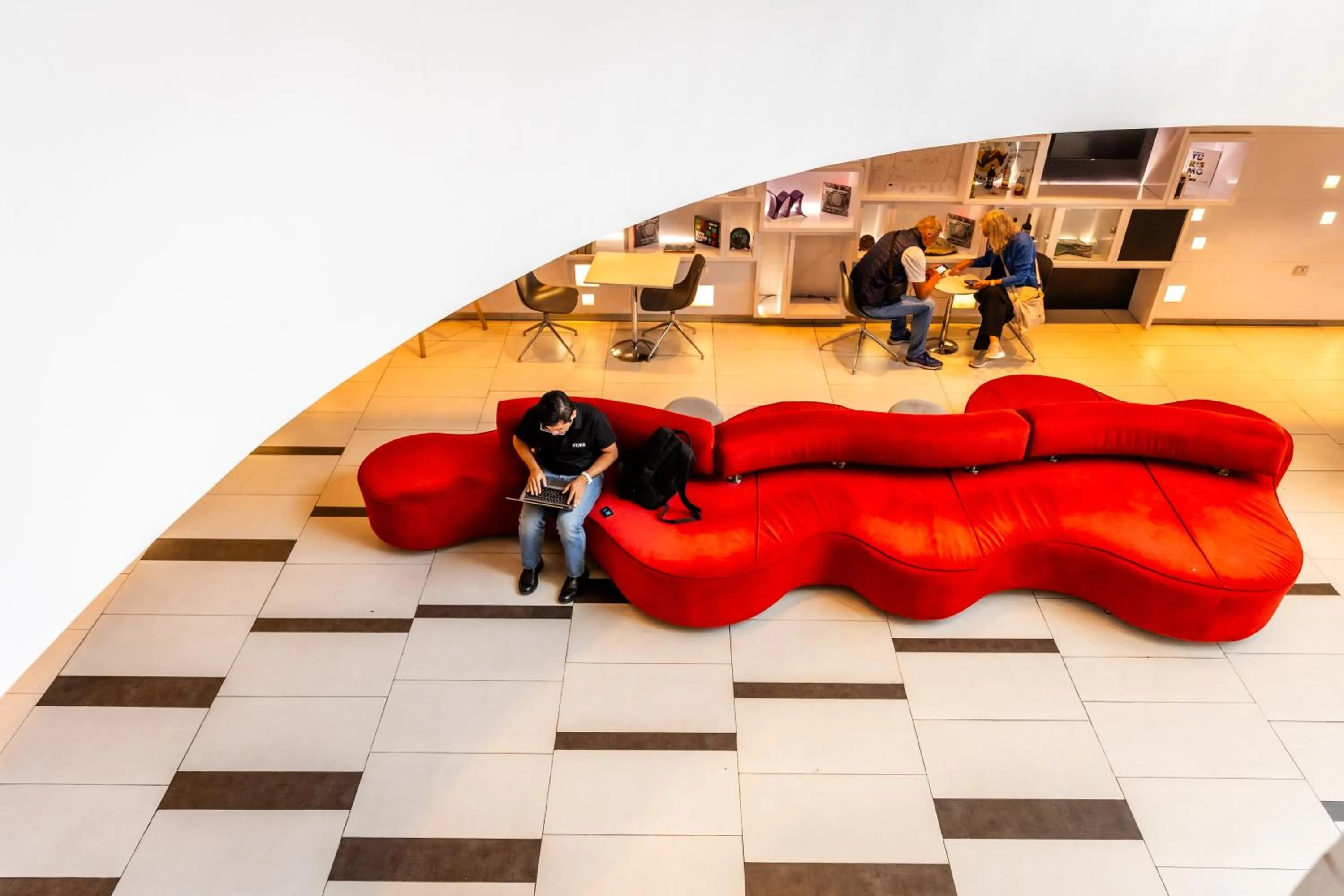Living room in Mercure Santiago Centro
