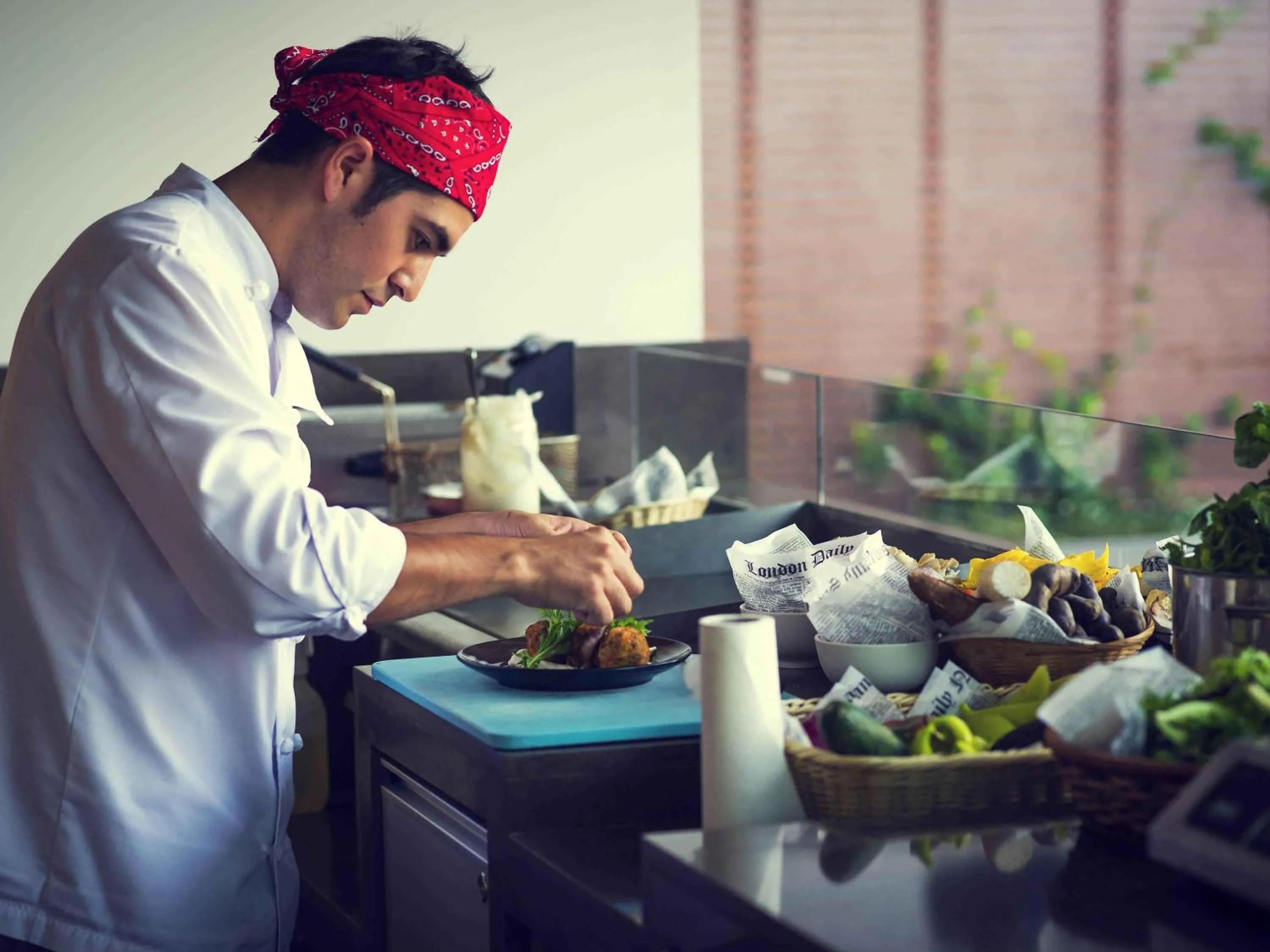 Lounge or bar in Mercure Santiago Centro