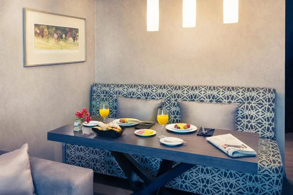 Food and drinks in Mercure Santiago Centro