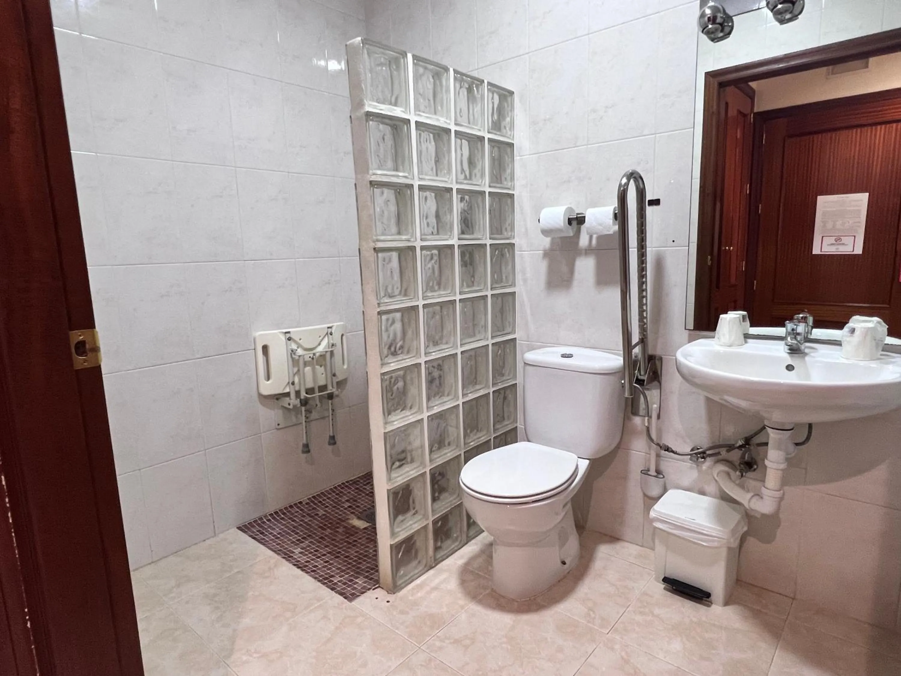 Bathroom in Hotel Don Juan