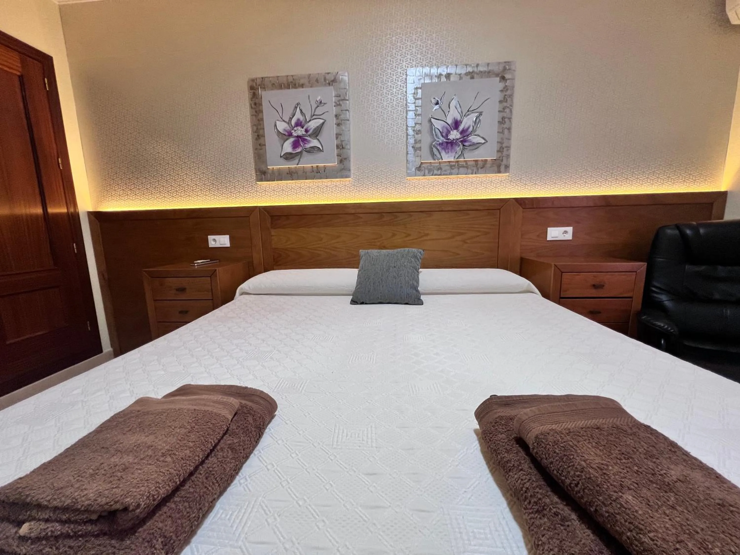 Bed in Hotel Don Juan