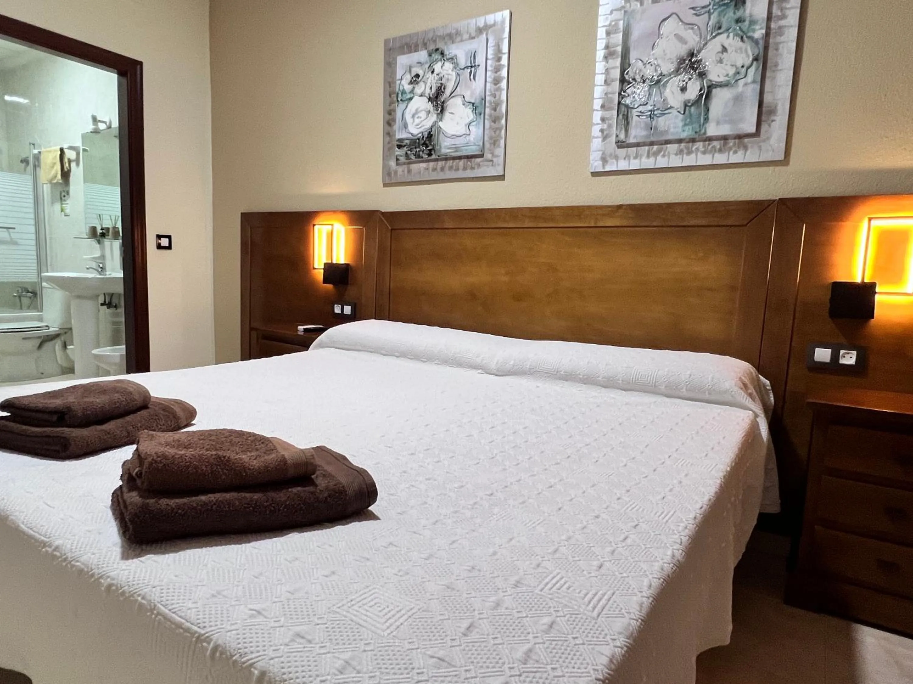 Bed in Hotel Don Juan