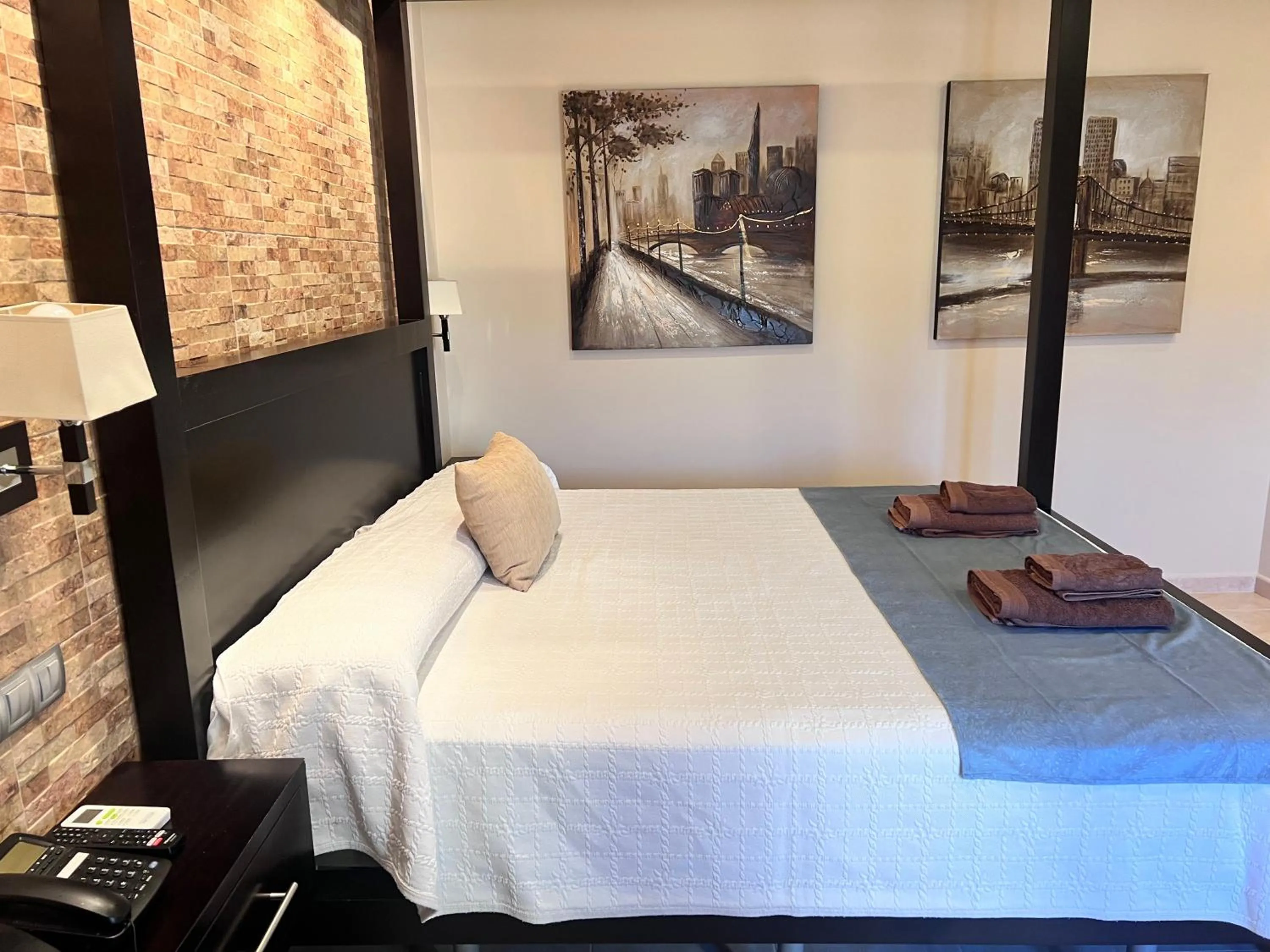 Bedroom, Bed in Hotel Don Juan