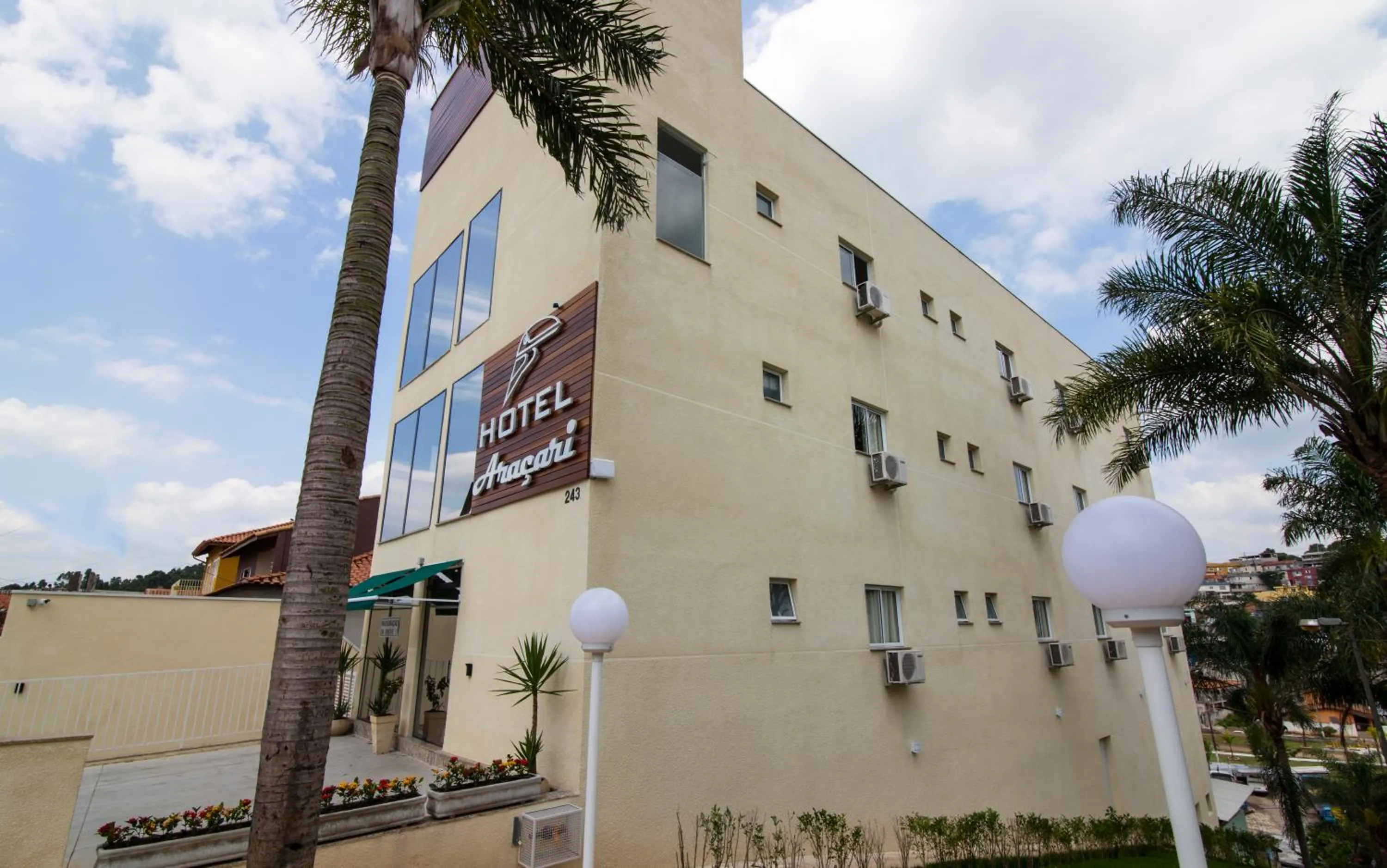 Facade/entrance in Hotel Araçari