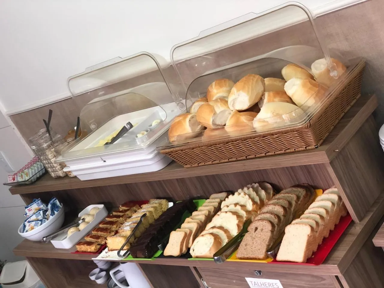 Breakfast in Hotel Araçari