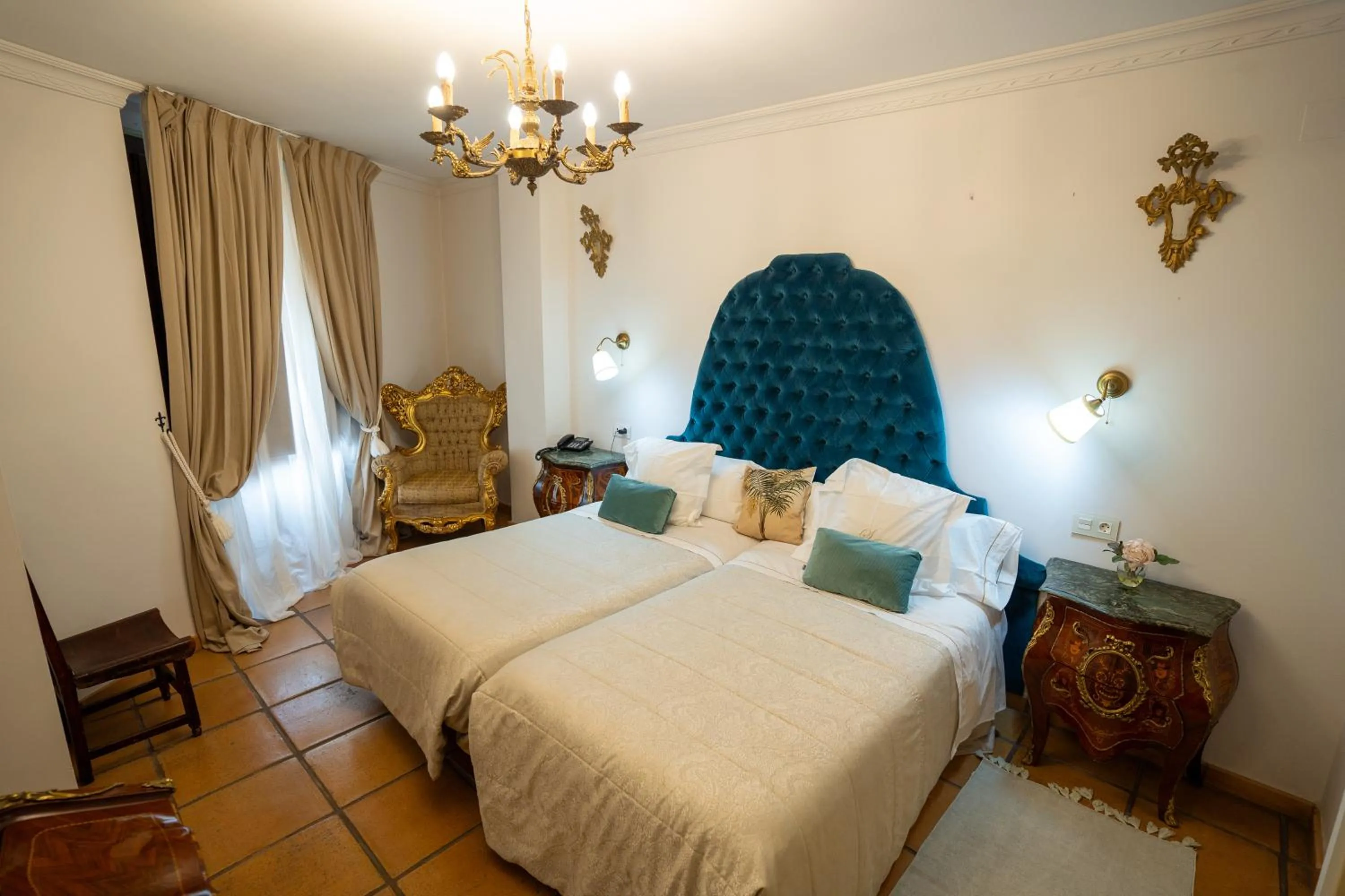 Photo of the whole room, Bed in Hotel Convento La Gloria