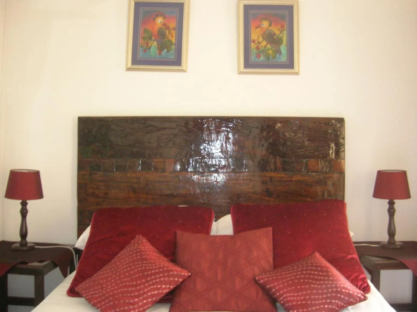 Bed in Ukarimu Guest House