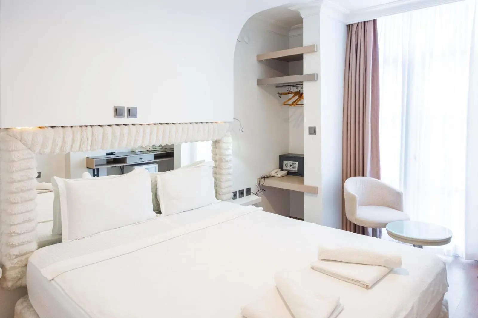 Bed in NFK The House Hotel