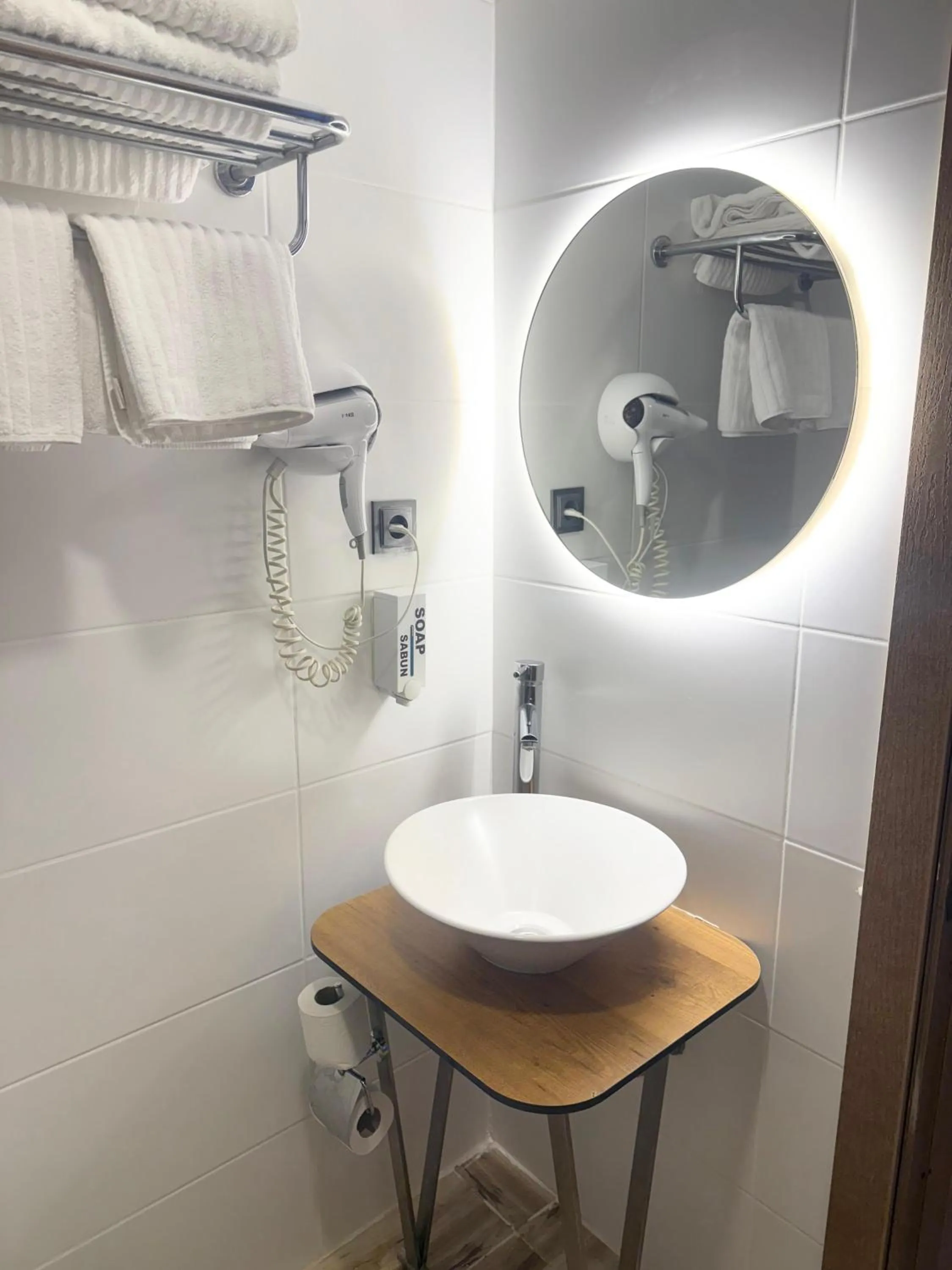 Bathroom in NFK The House Hotel