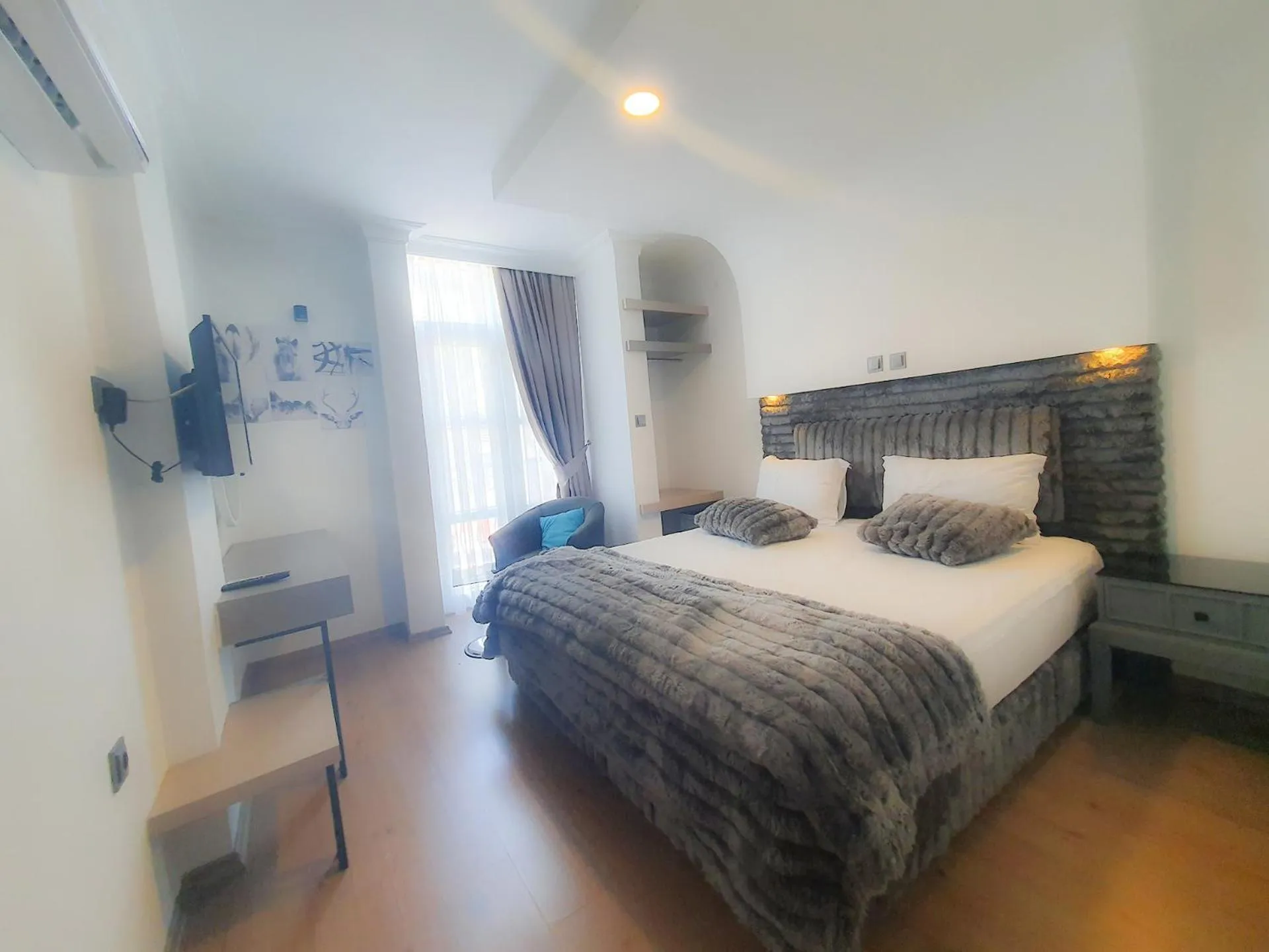 Bed in NFK The House Hotel