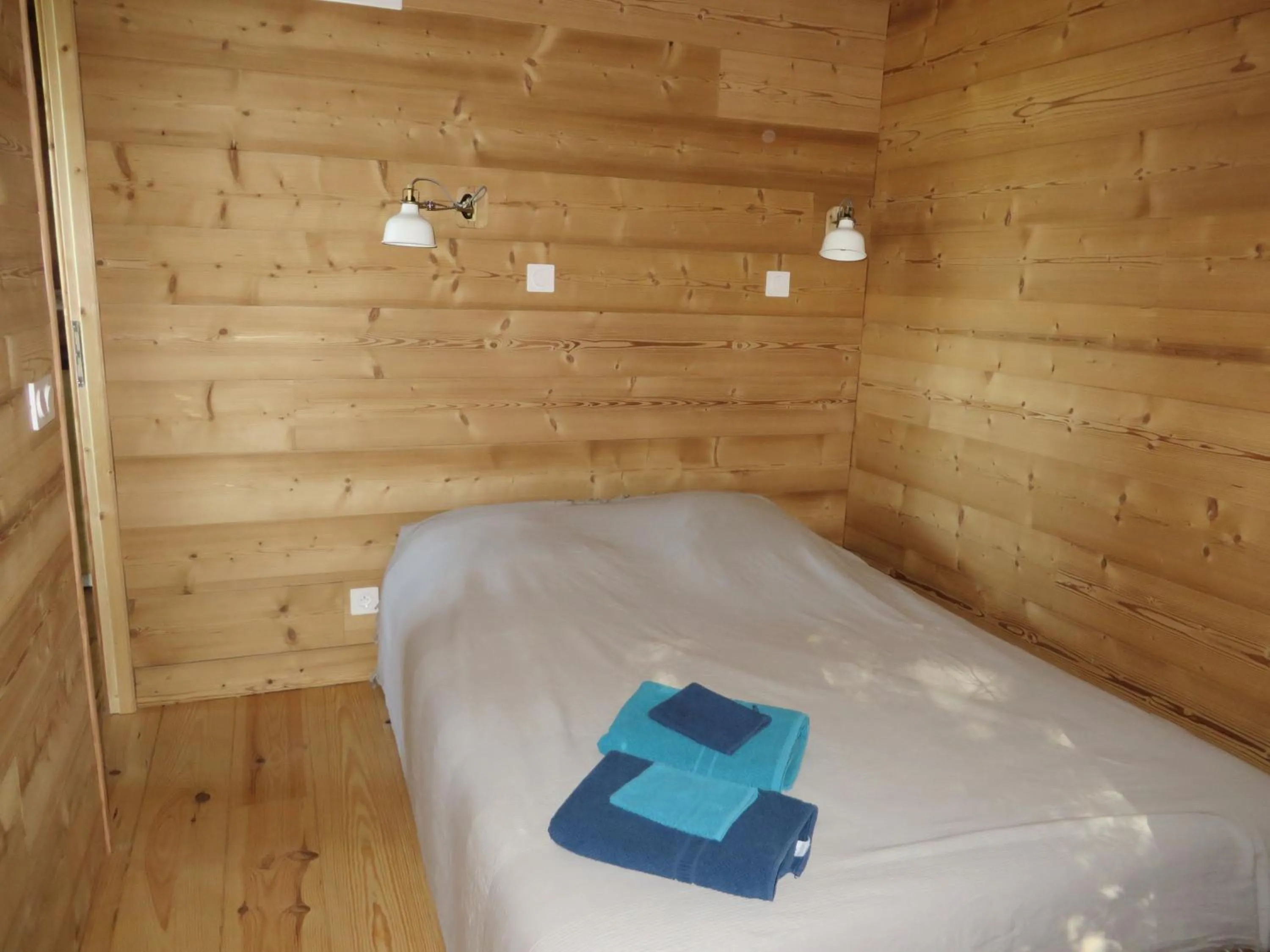 Bed in La Cabane aux Sapins