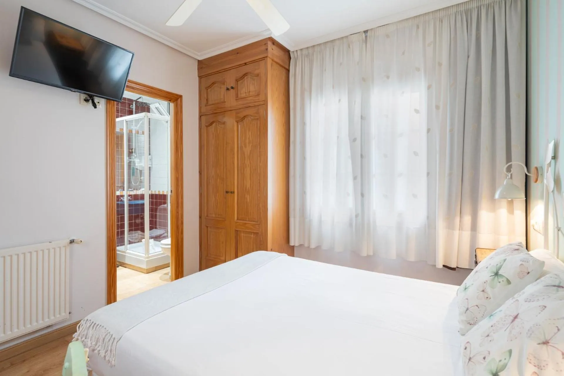 Bed in Hotel Alda Puerta Del Sol