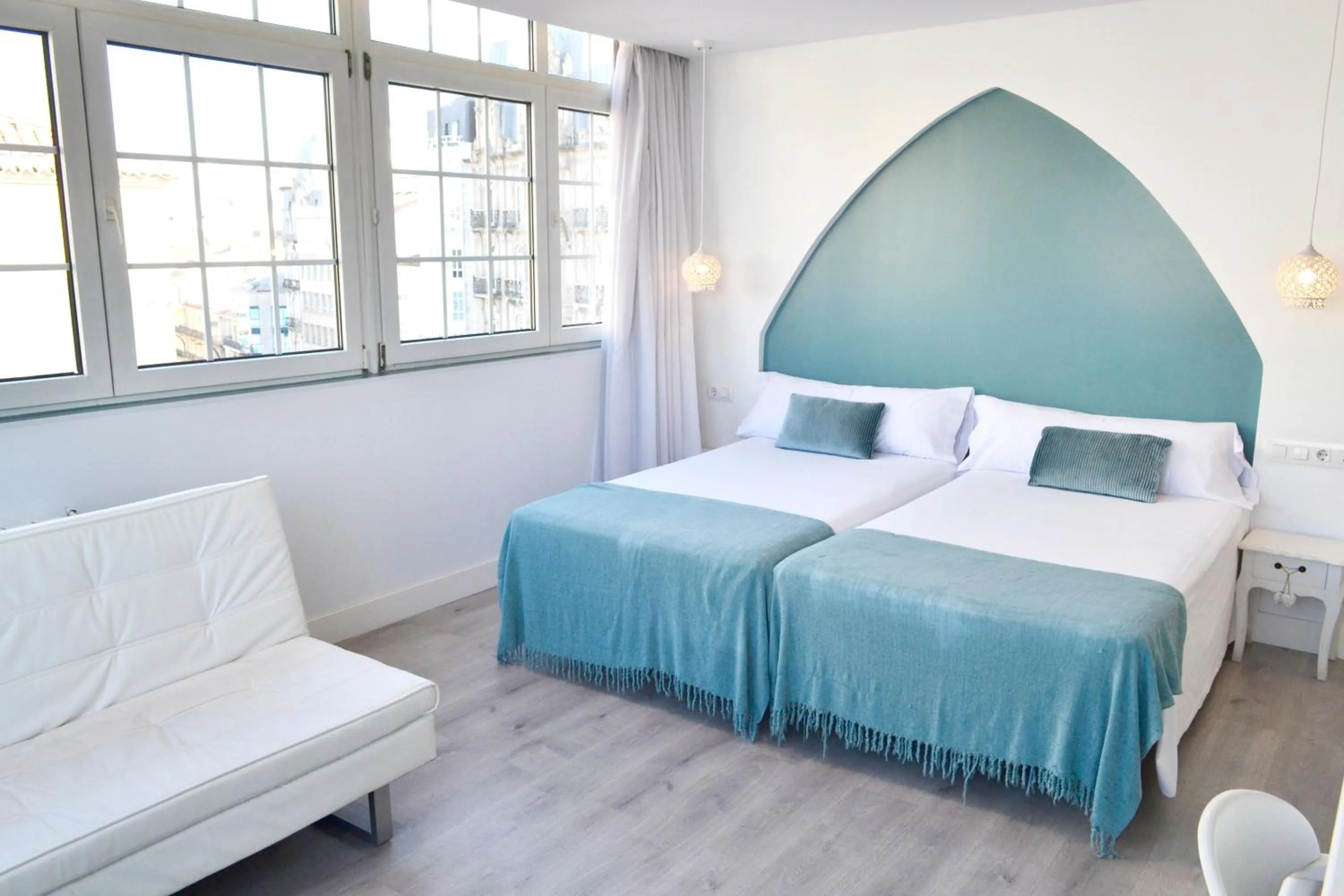 Photo of the whole room, Bed in Hotel Alda Puerta Del Sol