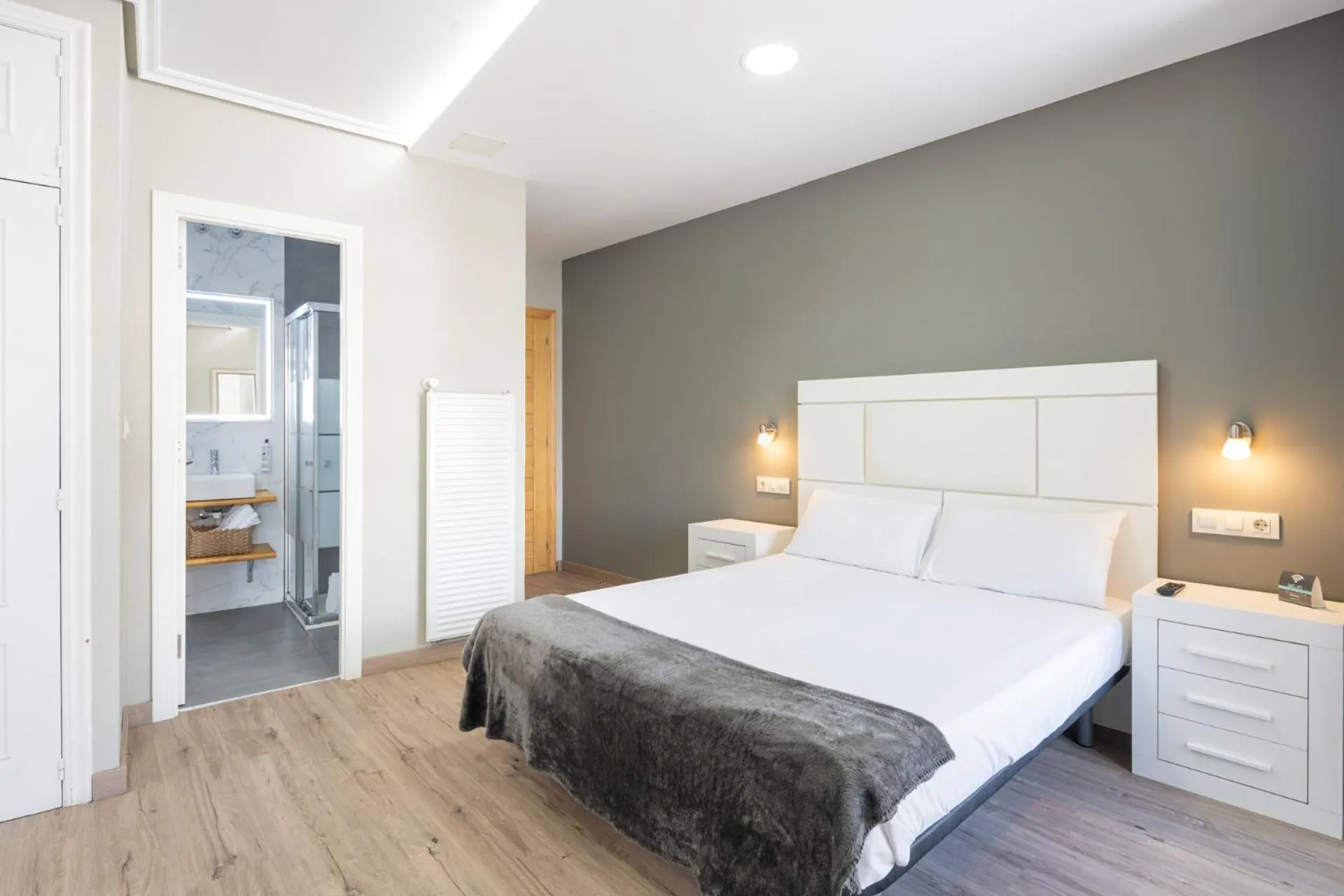 Bed in Hotel Alda Puerta Del Sol