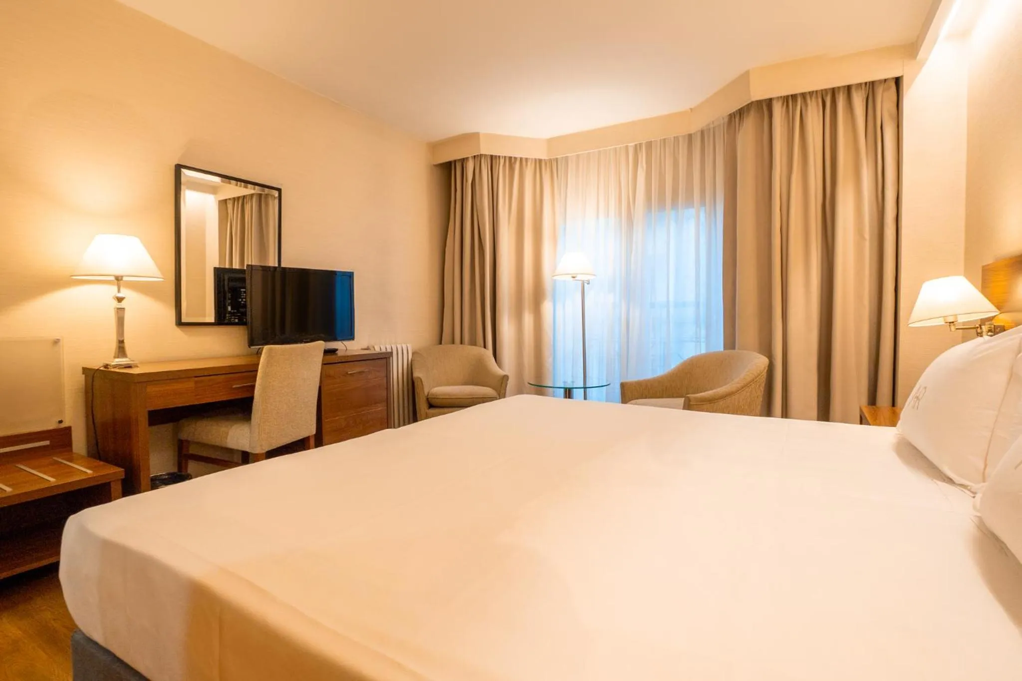 Bedroom, Bed in Aparto-Hotel Rosales