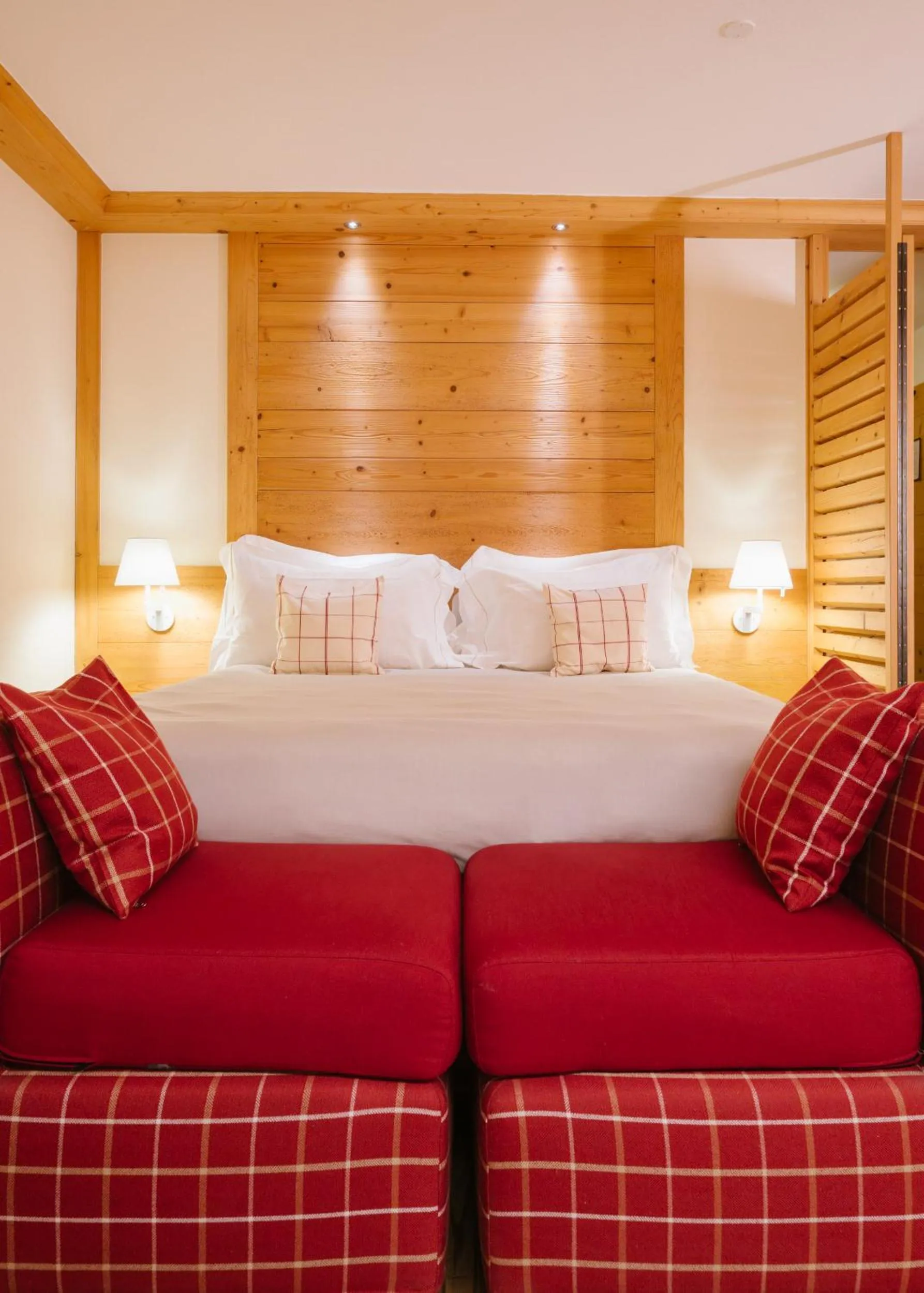 Bed in Maribel Hotel