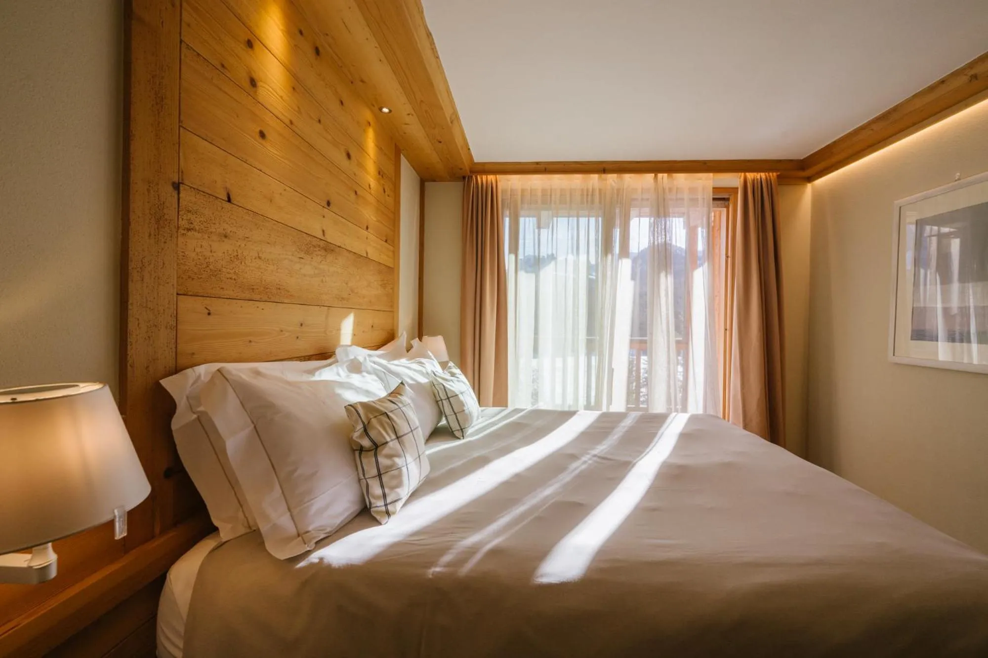 Bed in Maribel Hotel