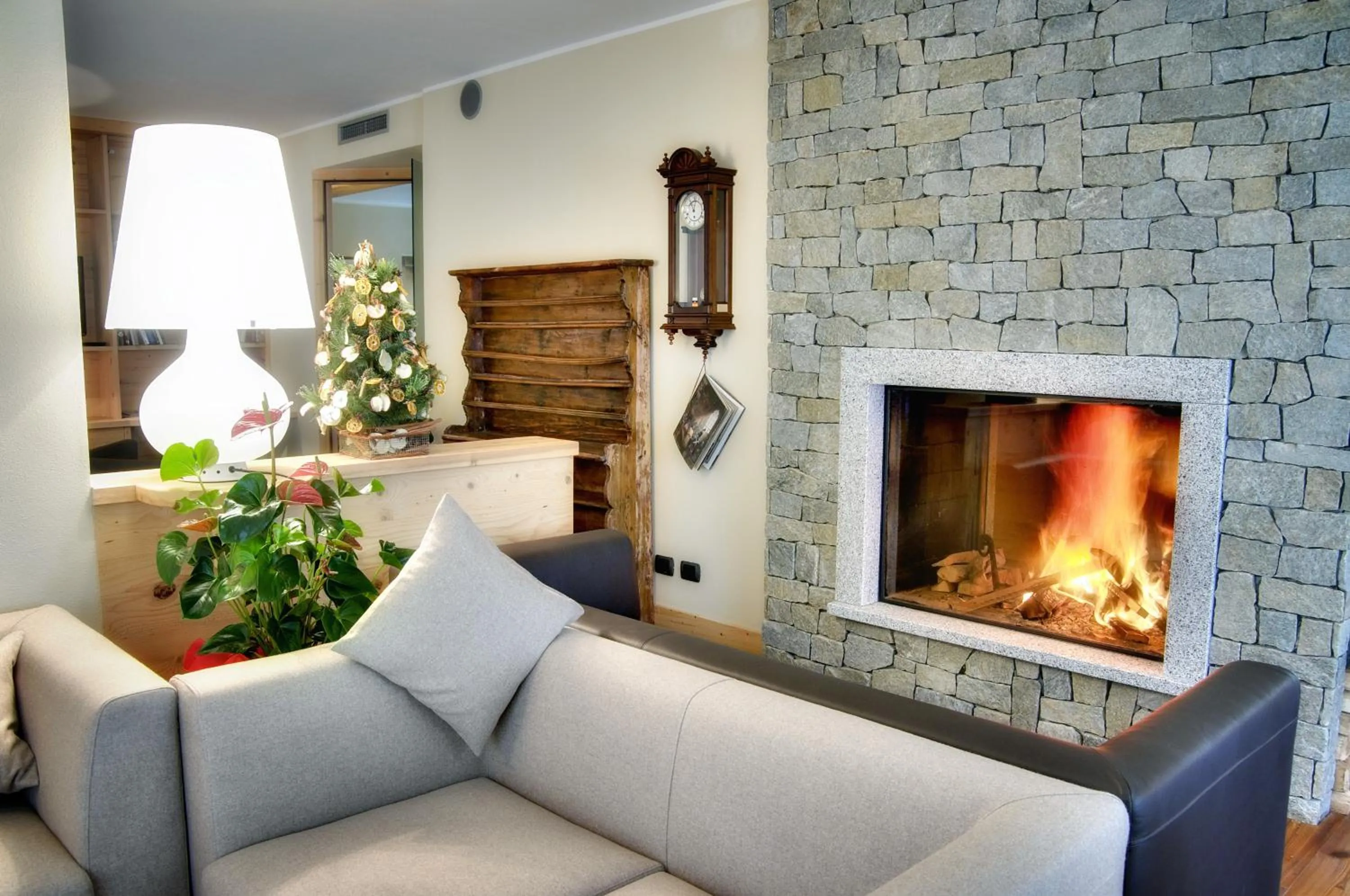 Lounge or bar in Maribel Hotel