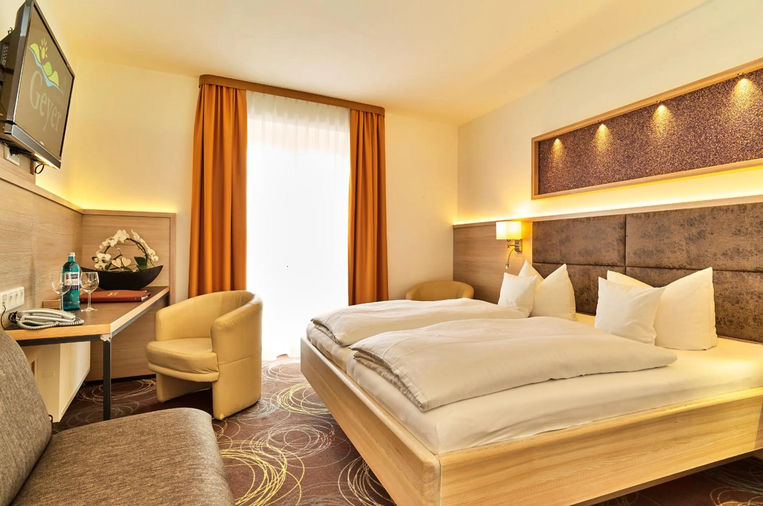 Photo of the whole room, Bed in Landhotel Geyer