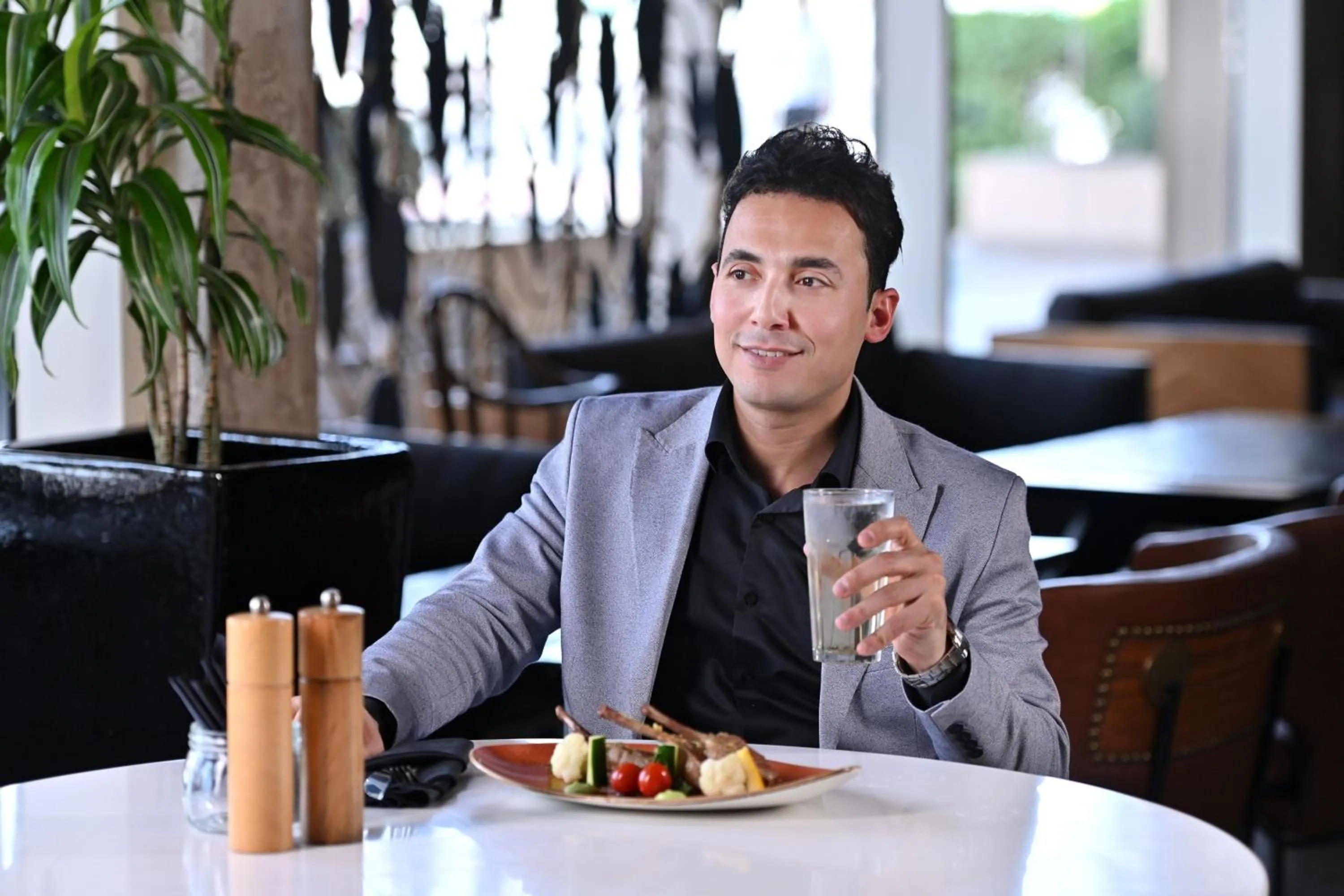 Restaurant/places to eat in Marriott Executive Apartments Dubai Creek