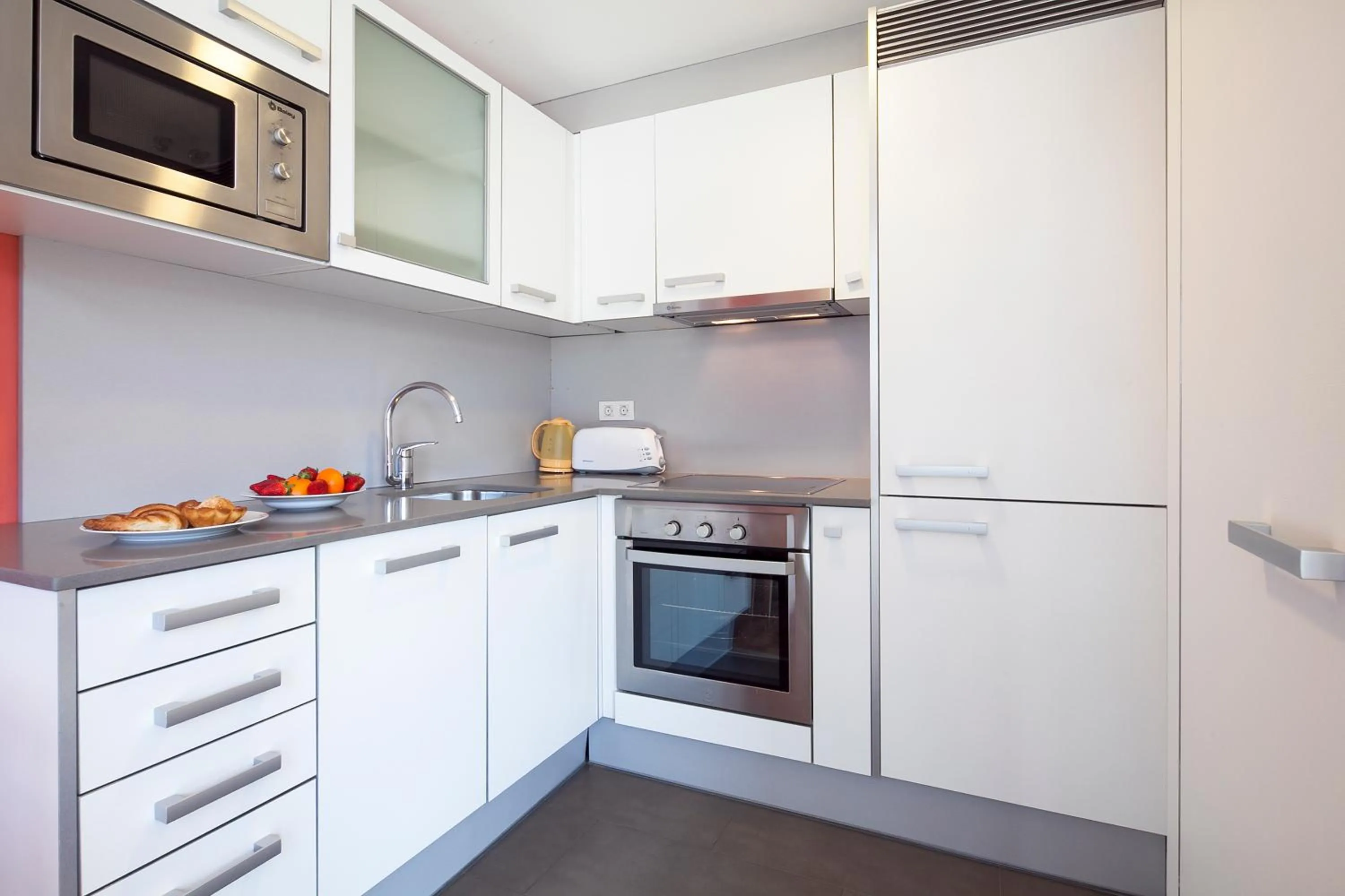 Kitchen or kitchenette in Inside Barcelona Apartments Sants