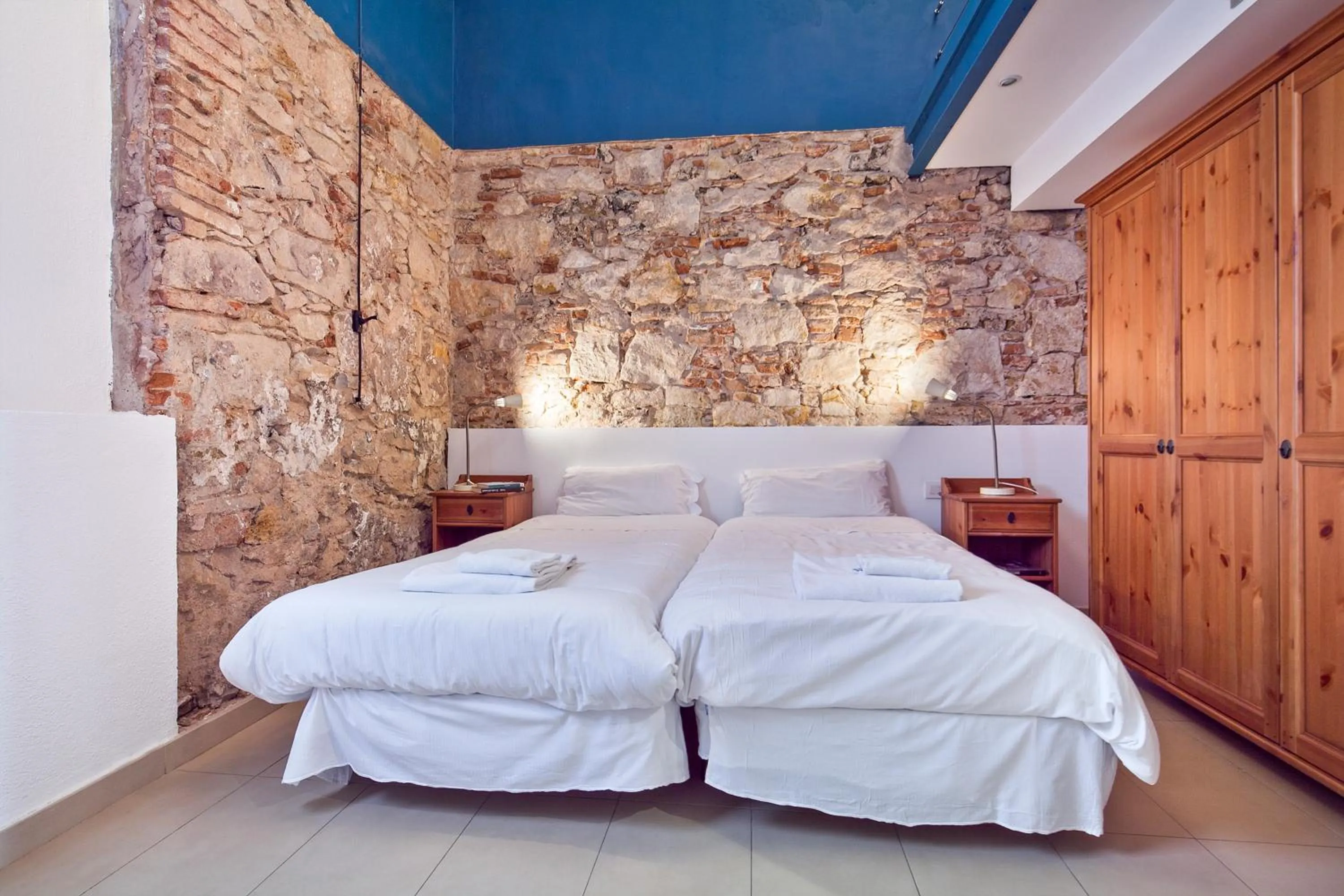 Bedroom, Bed in Inside Barcelona Apartments Sants