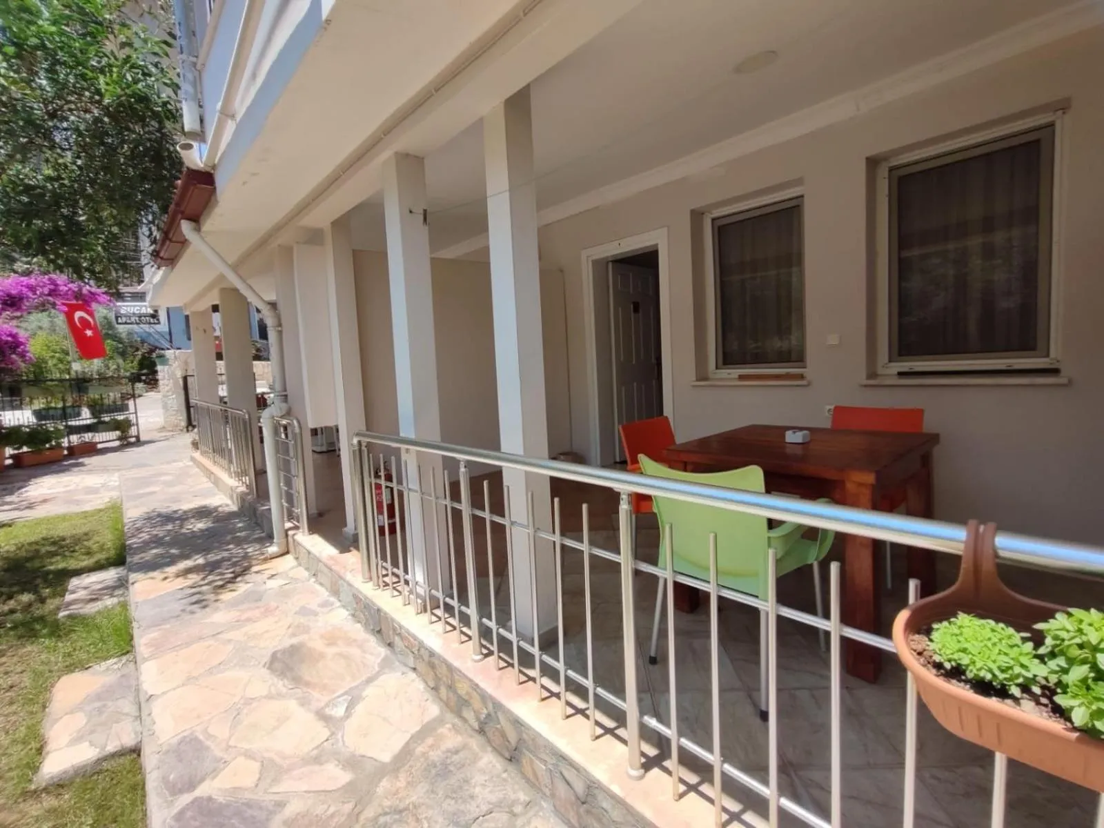 Balcony/Terrace in Bucak Apart Hotel Göcek & Beach