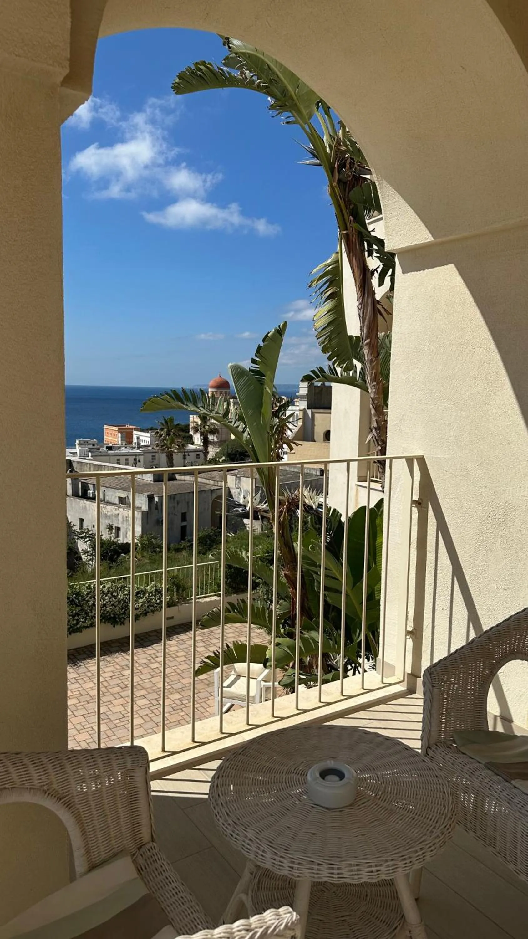 Balcony/Terrace in Est hotel